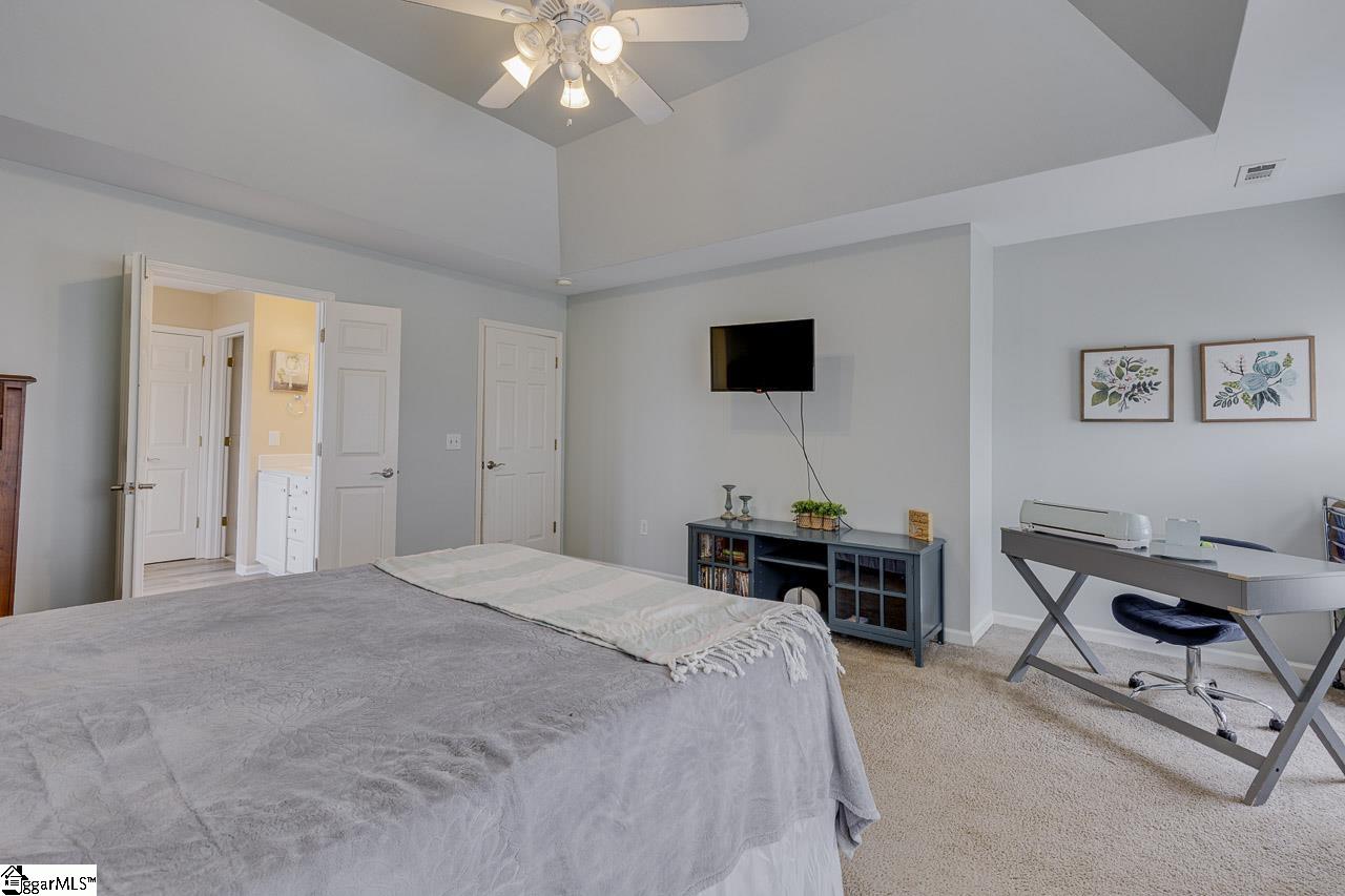 4 Crown Empire Court Property Photo 28