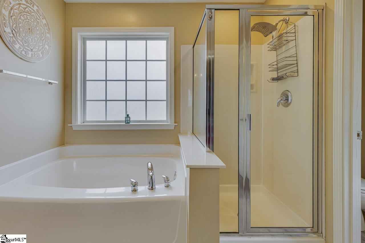 4 Crown Empire Court Property Photo 31