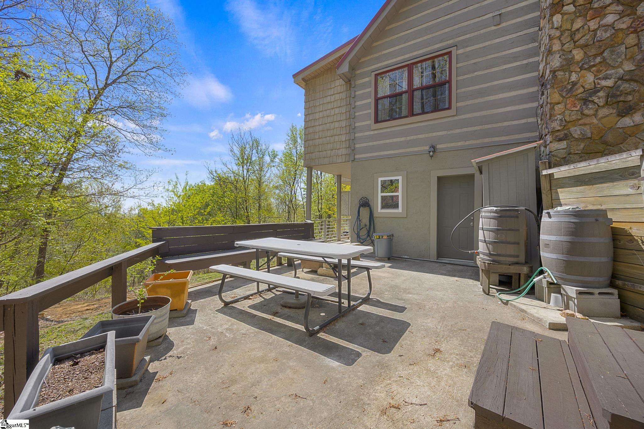 539 Upper Springs Road Property Photo 37