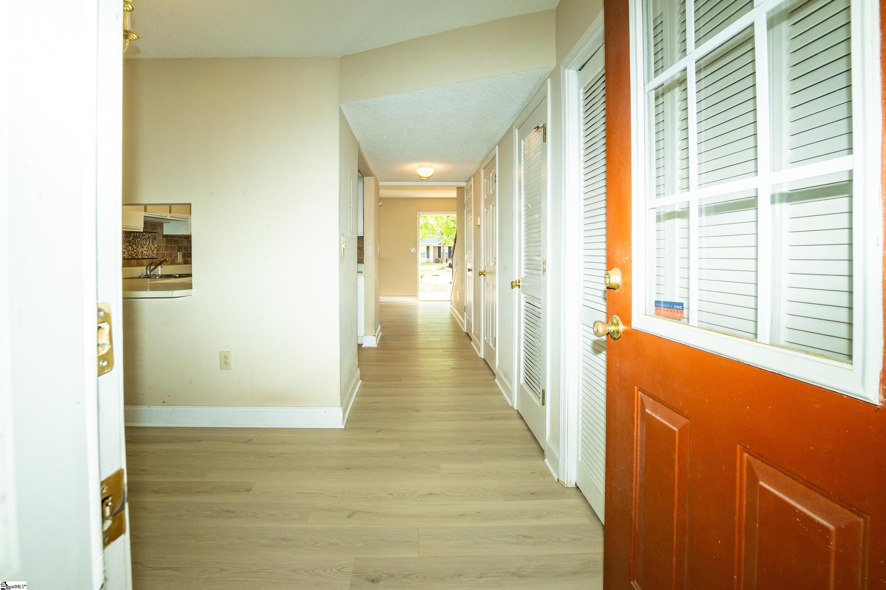 1587880 Property Photo 10