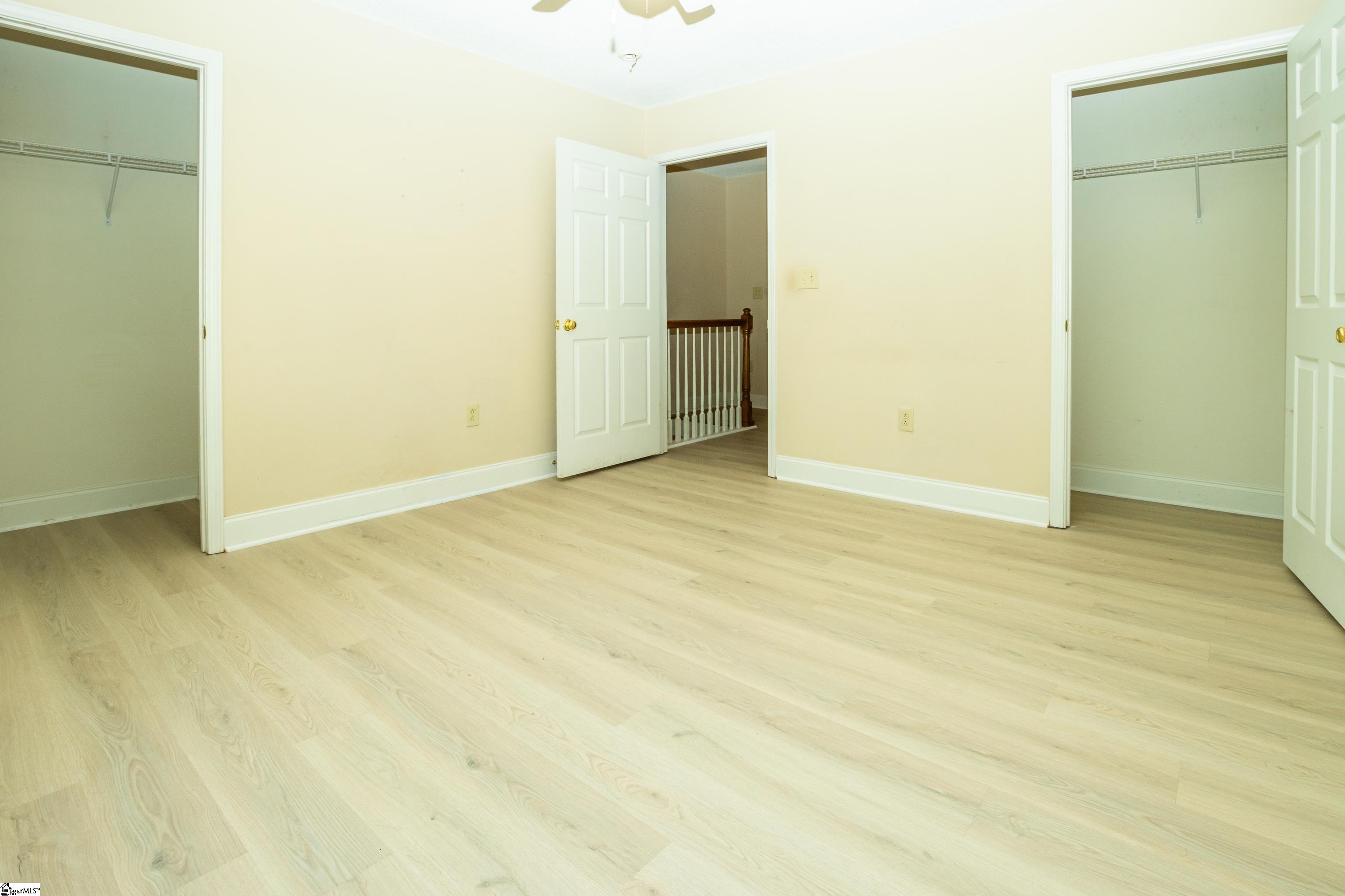 1587880 Property Photo 23