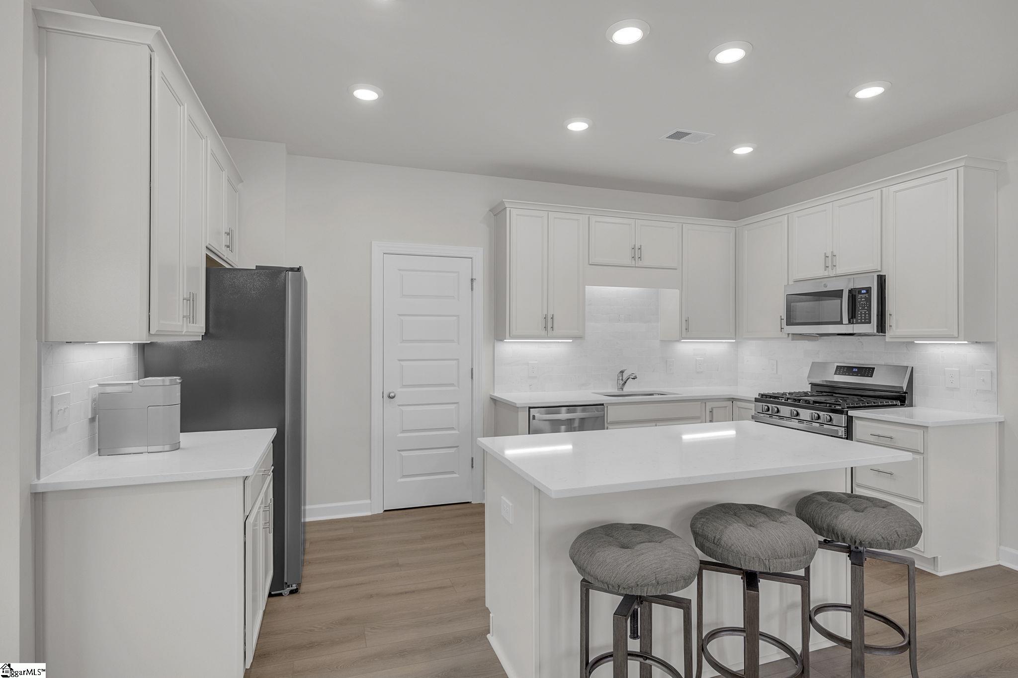 227 Crimson Tree Court Property Photo 6