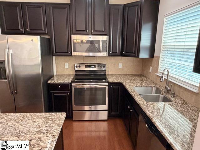 150 Awendaw Way Property Photo 9