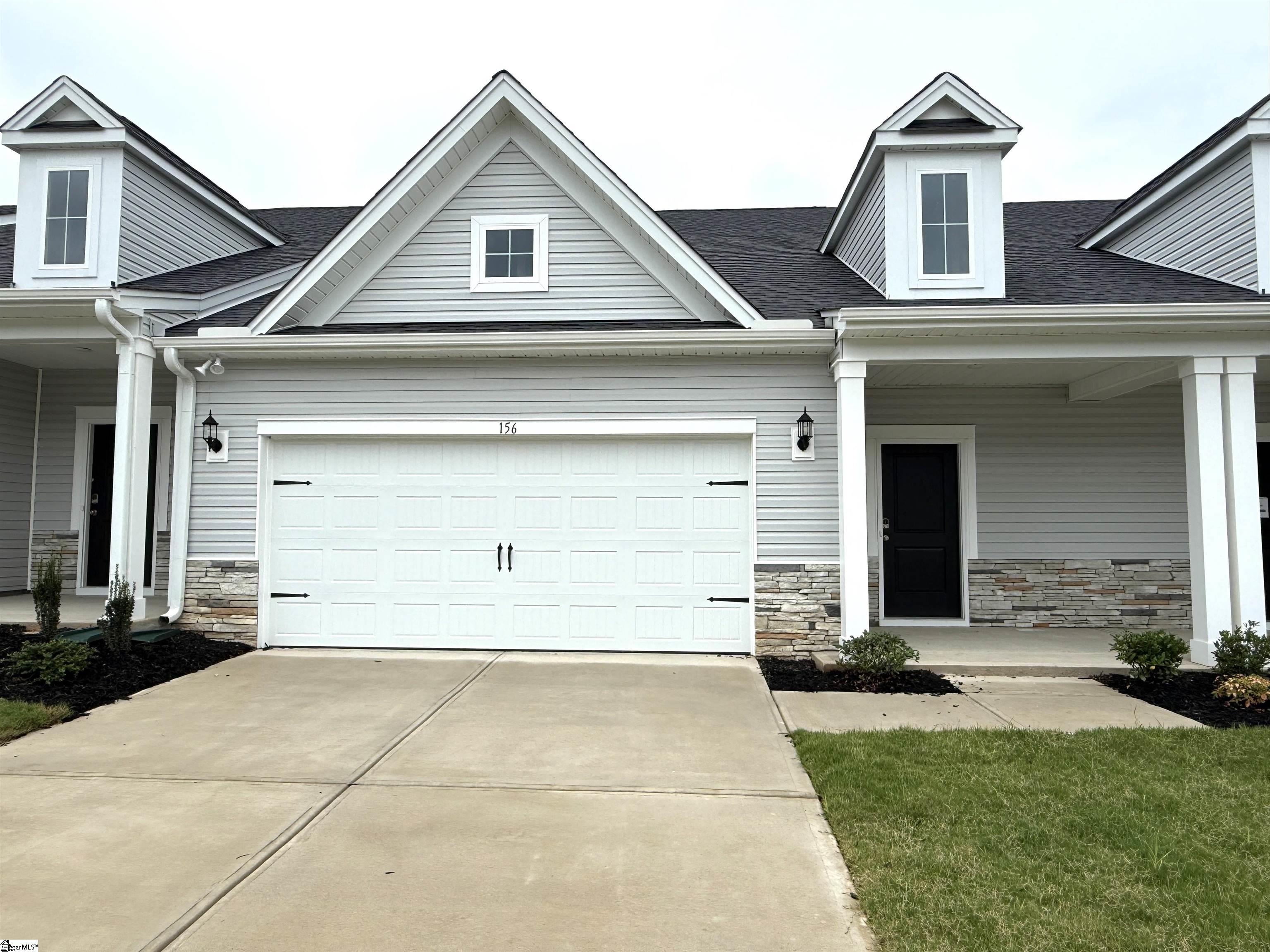 156 Herrick Place Property Photo 2