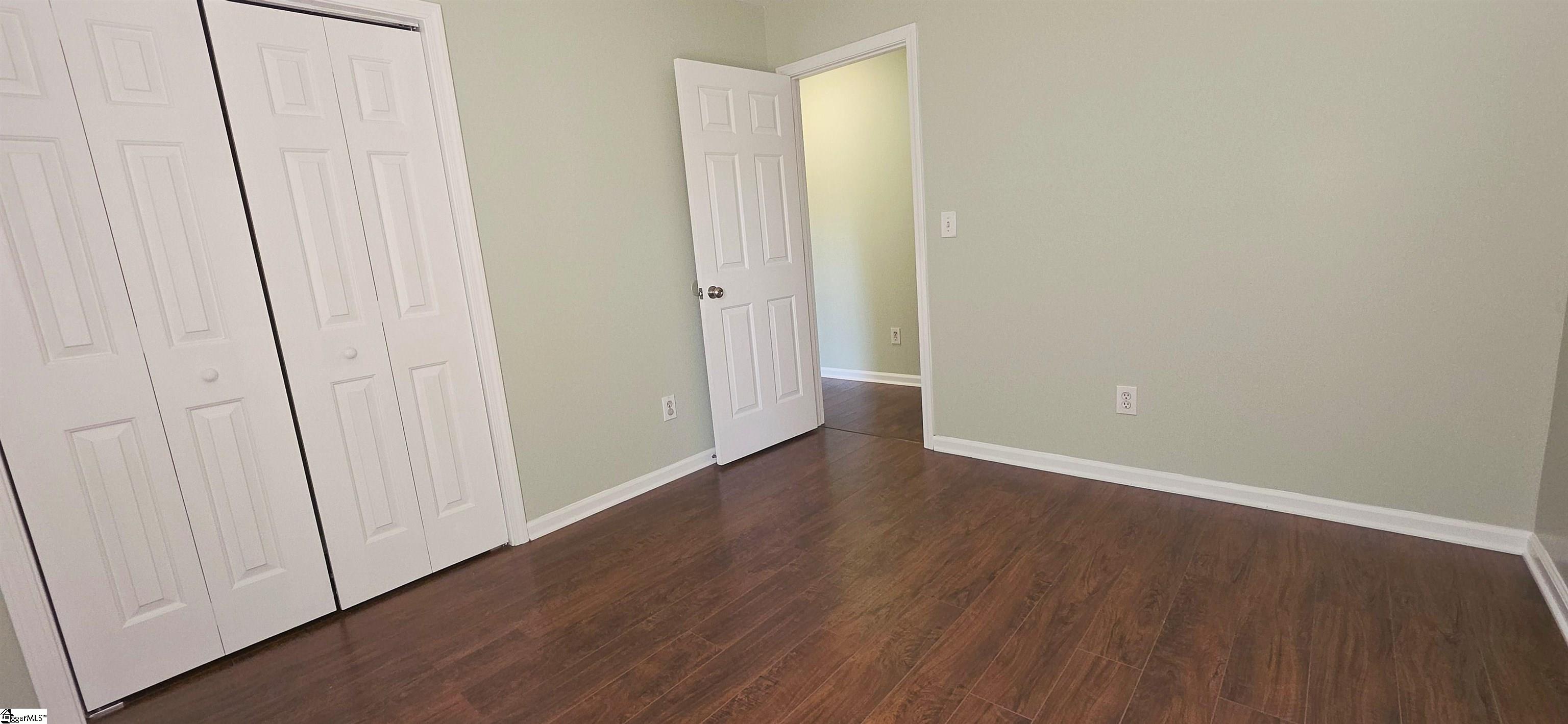 290 Stonewood Crossing Drive Property Photo 19