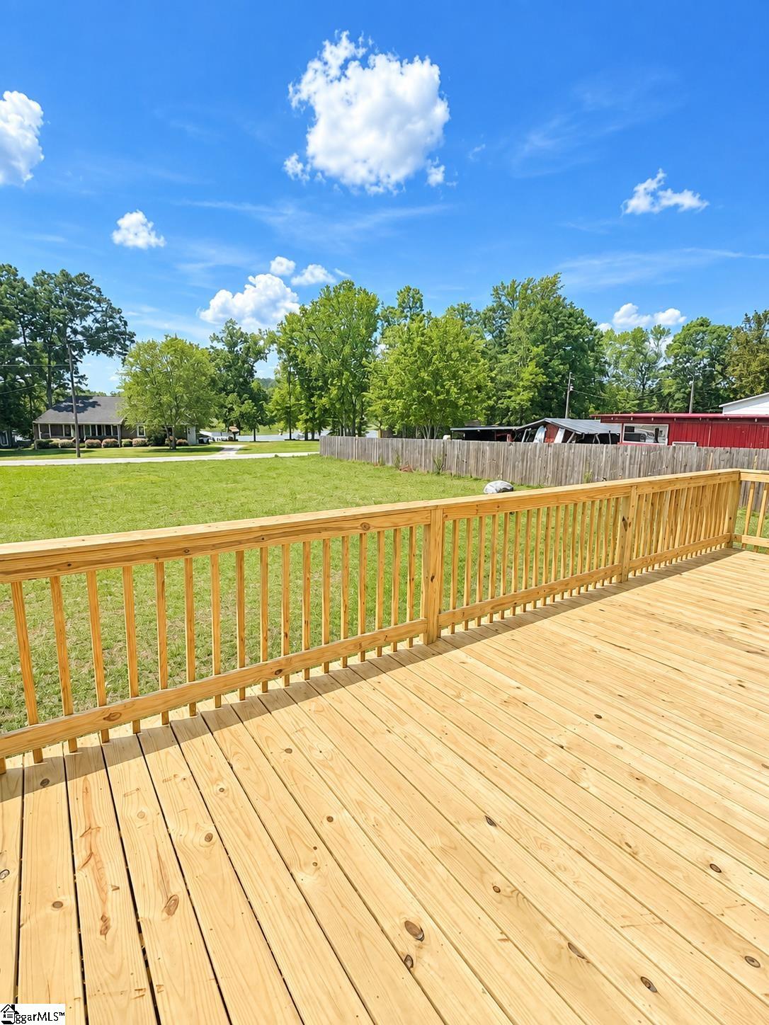 522 Burton Creekside Road Property Photo 4
