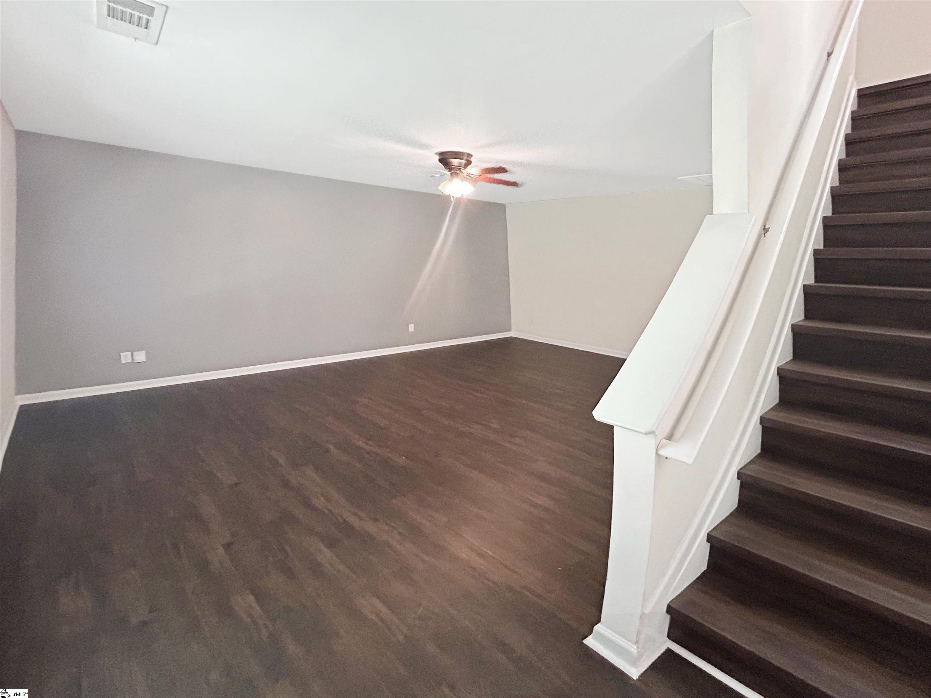 1588058 Property Photo 2