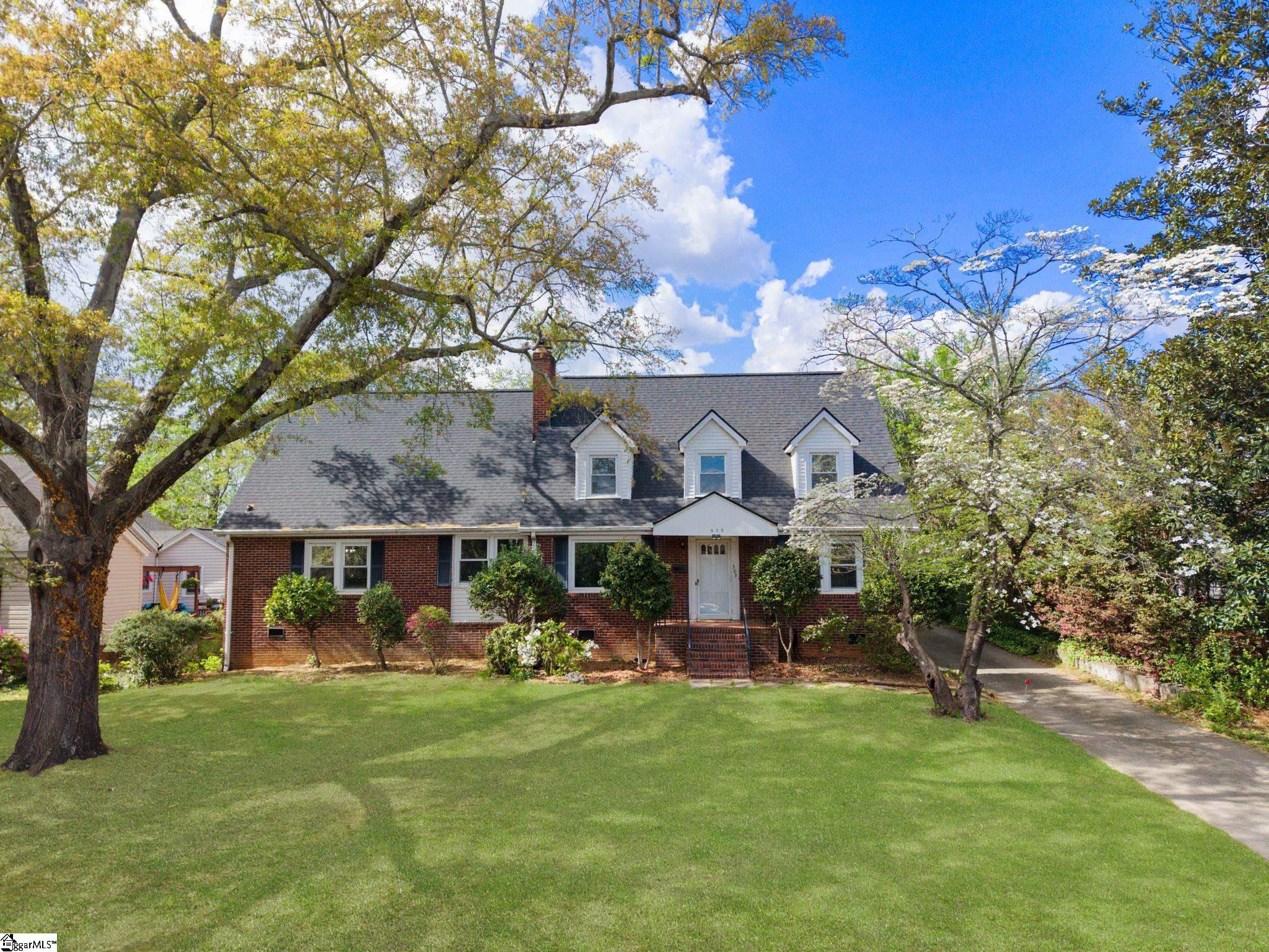 305 E Faris Road Property Photo 1