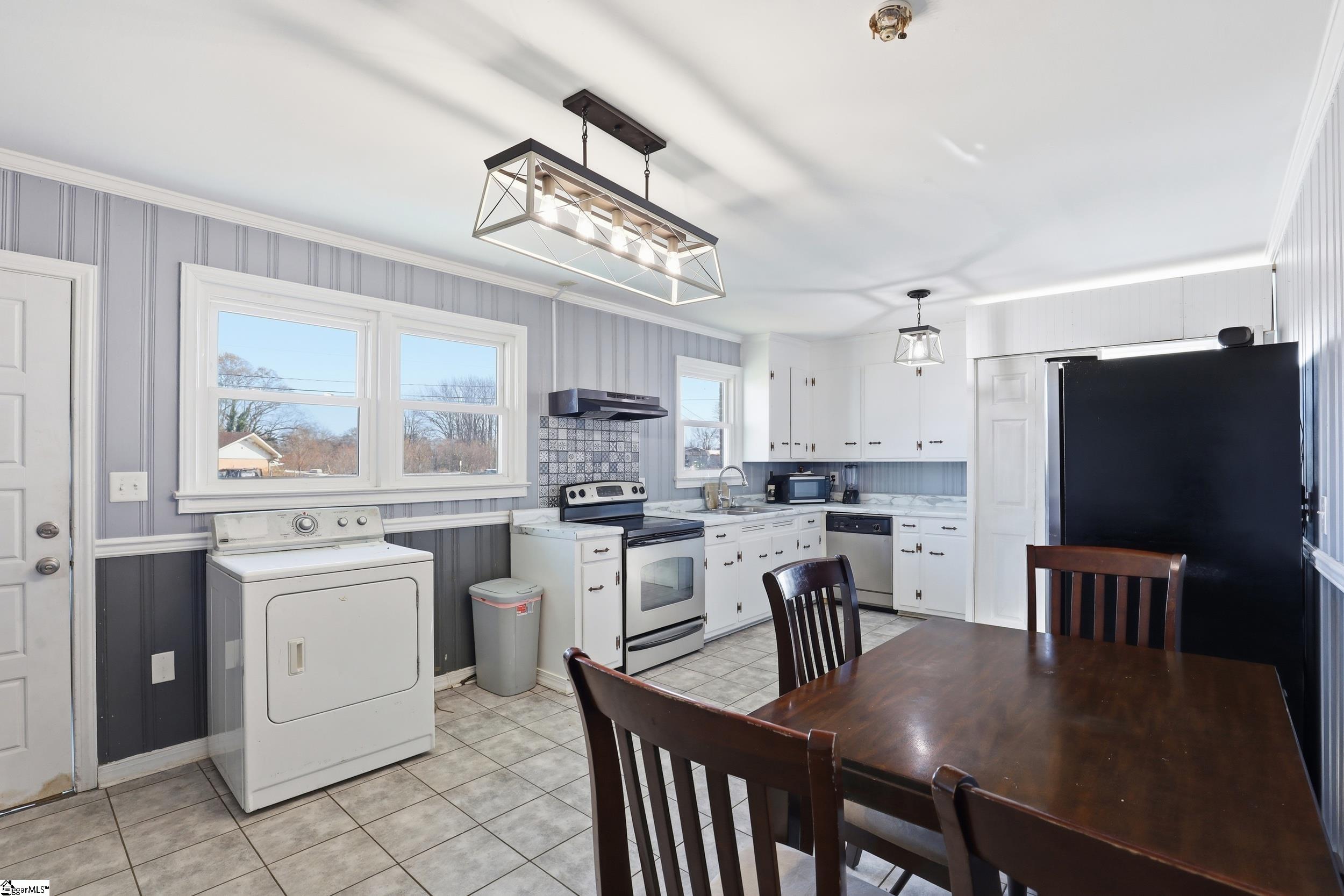 3 Rangeview Circle Property Photo 6