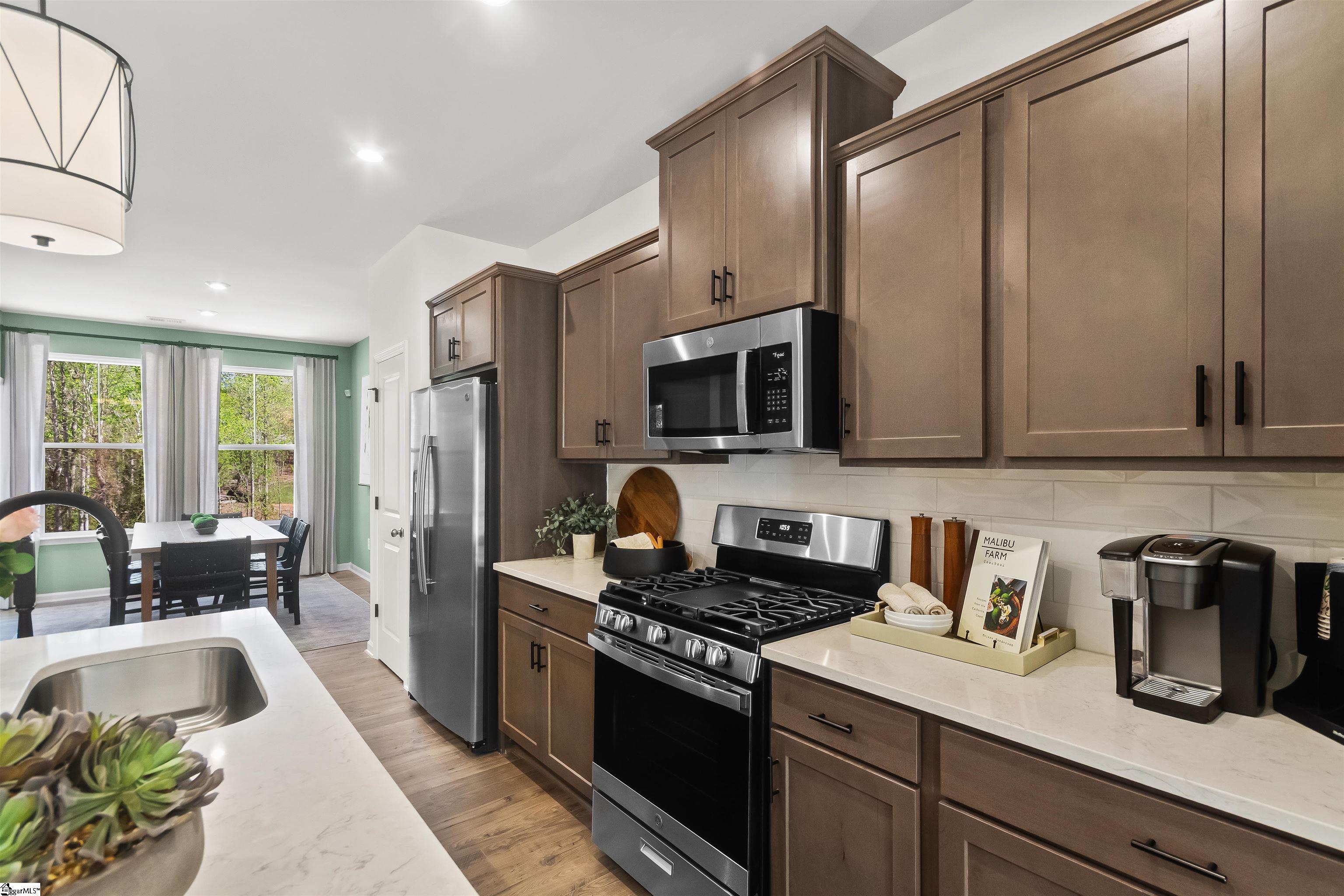 9 Broad River Way Property Photo 3