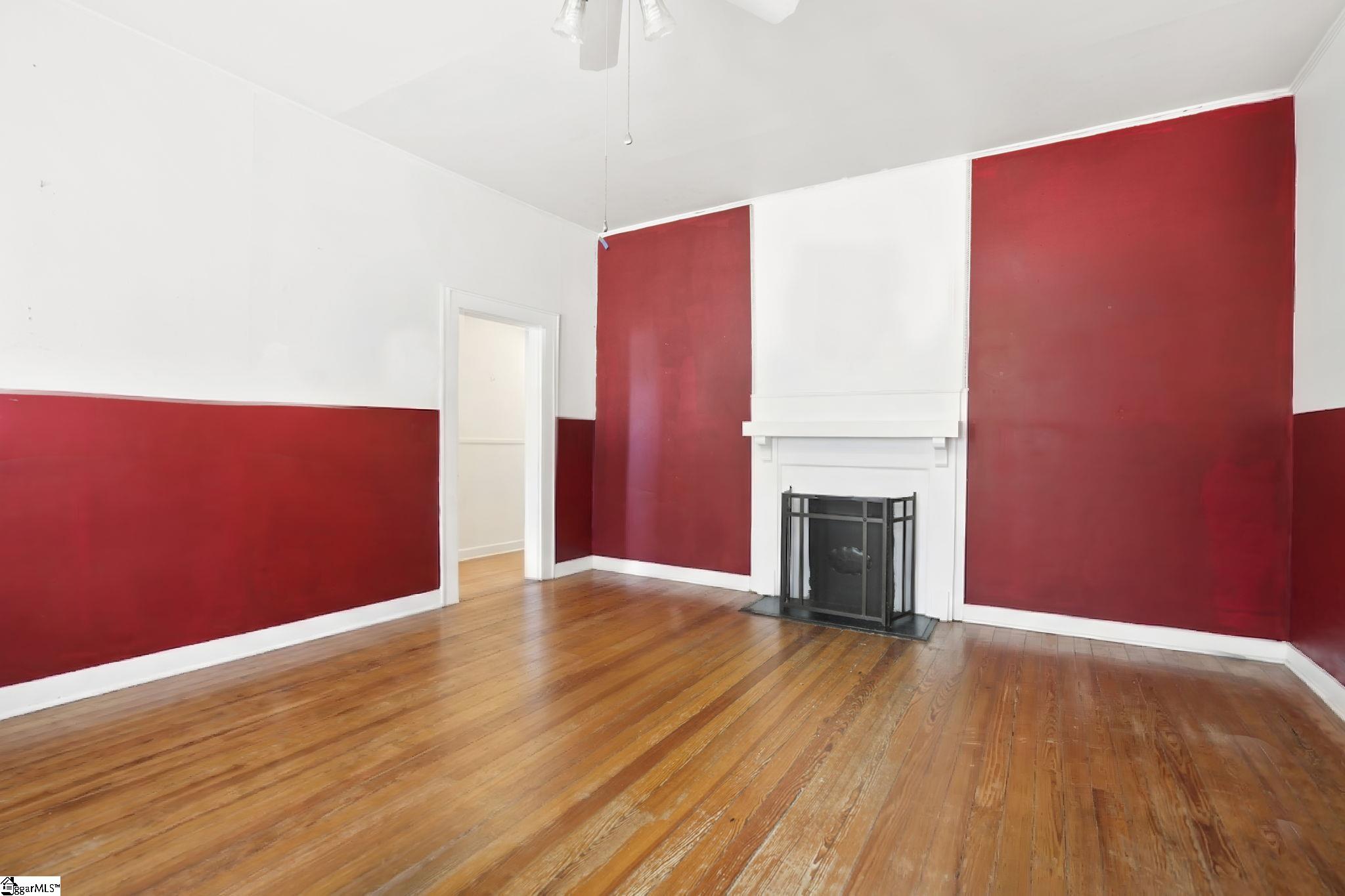 312 E A Avenue Property Photo 5
