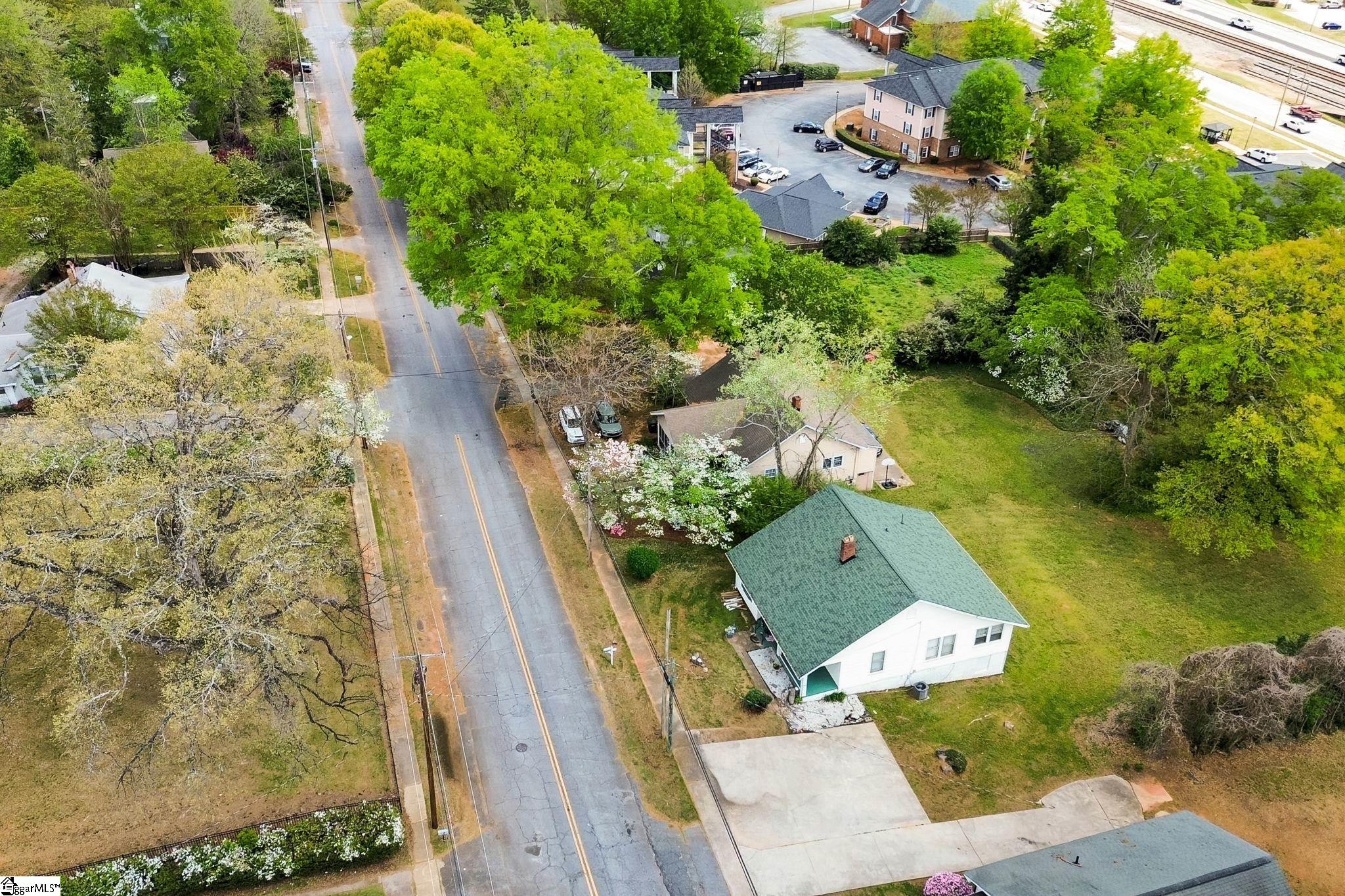 312 E A Avenue Property Photo 31
