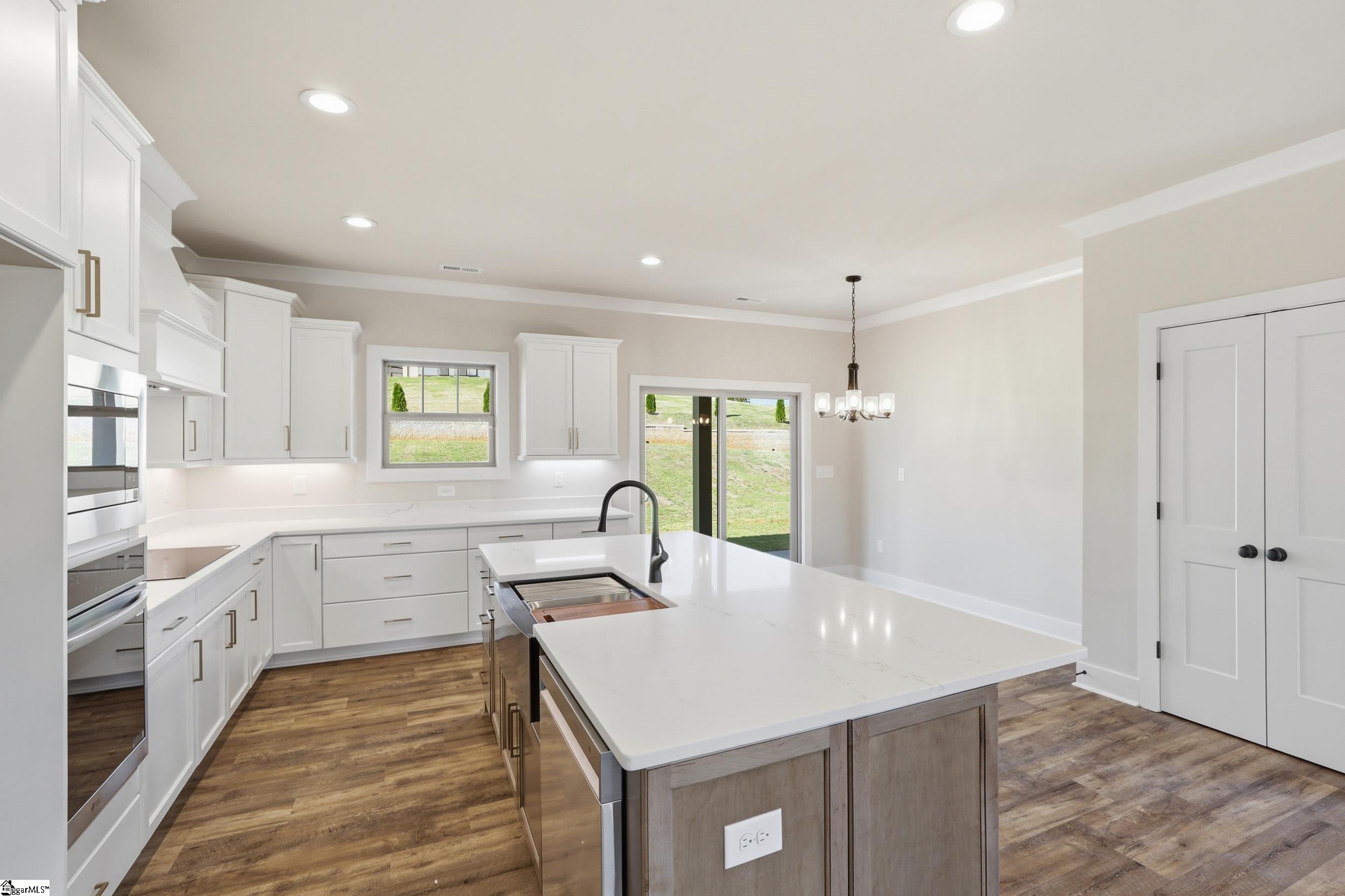 158 Mimosa Road Property Photo 6