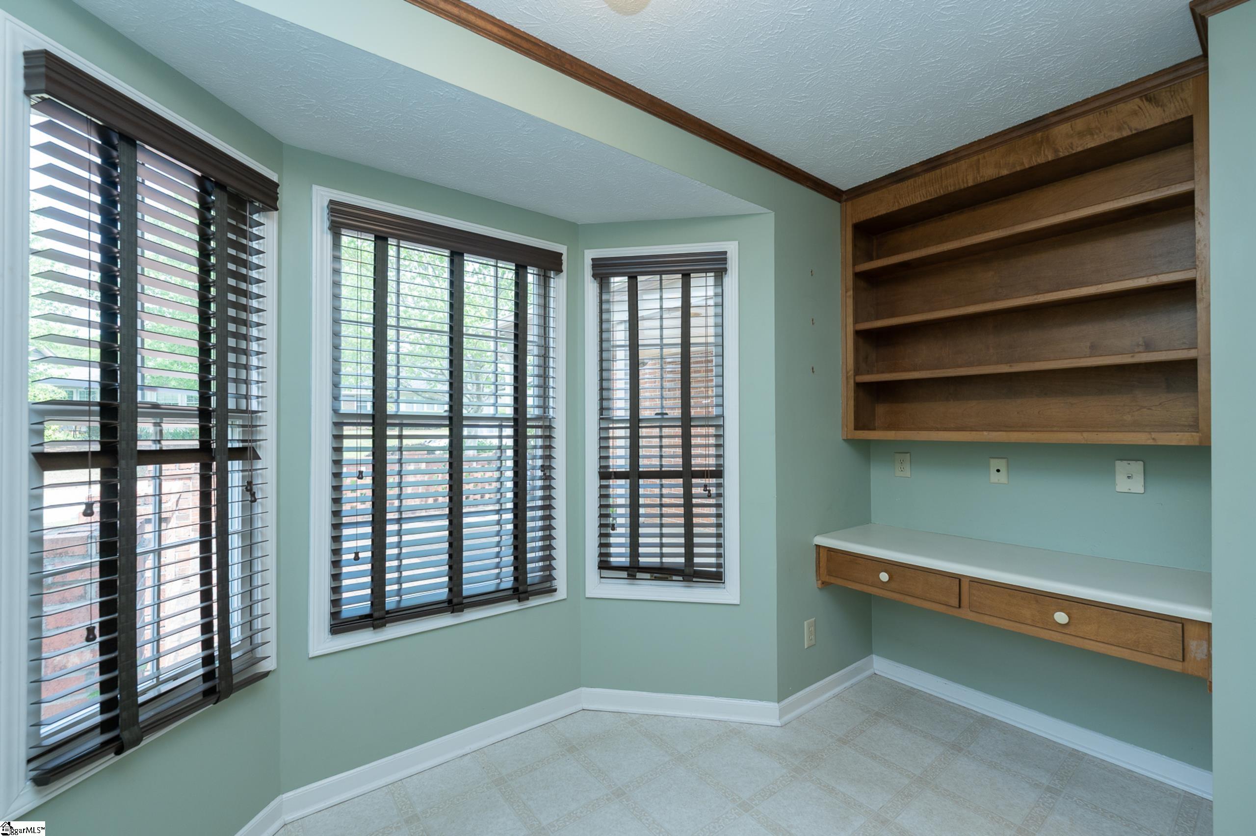 406 Swansgate Place Property Photo 11
