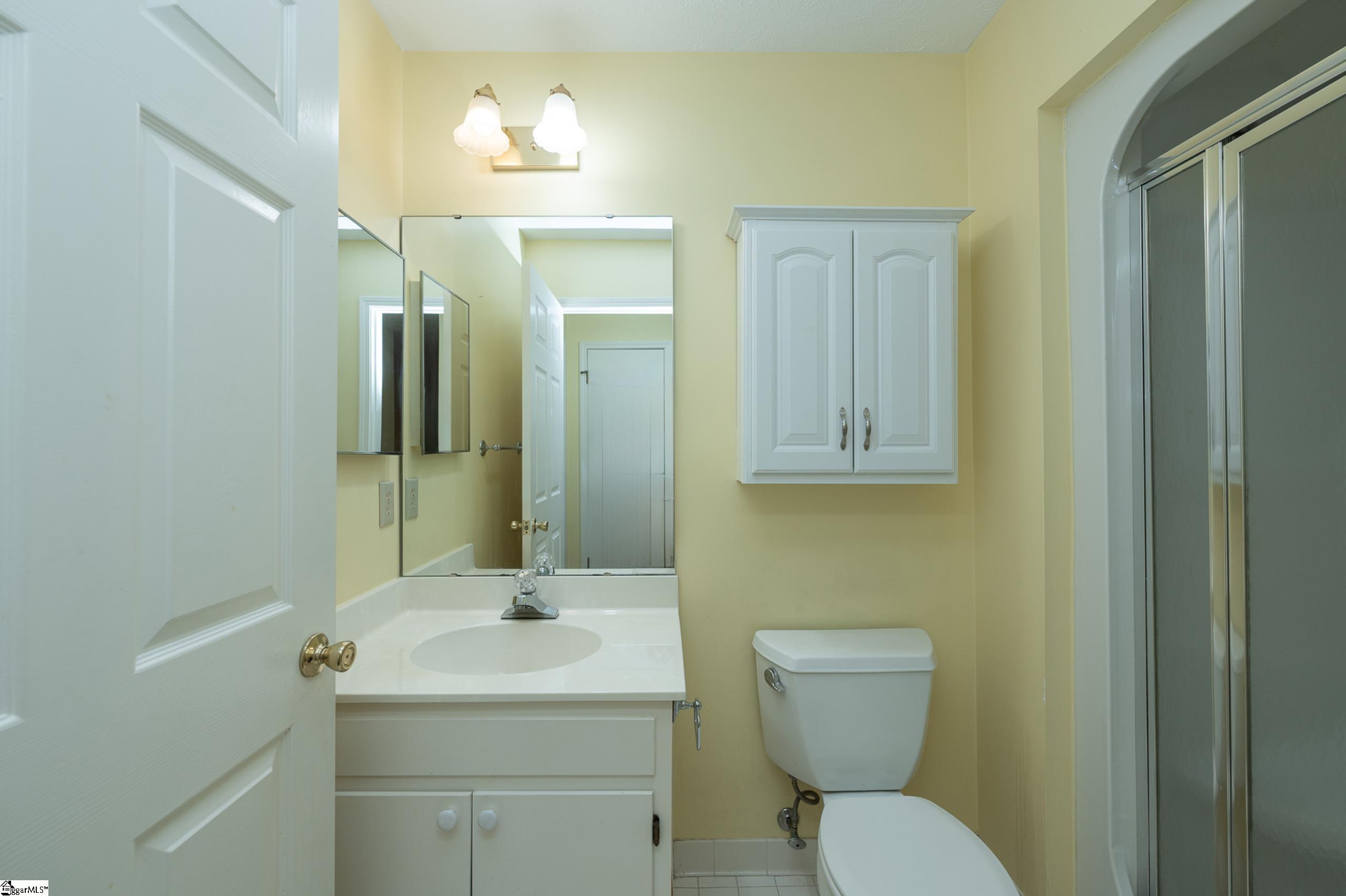 406 Swansgate Place Property Photo 28
