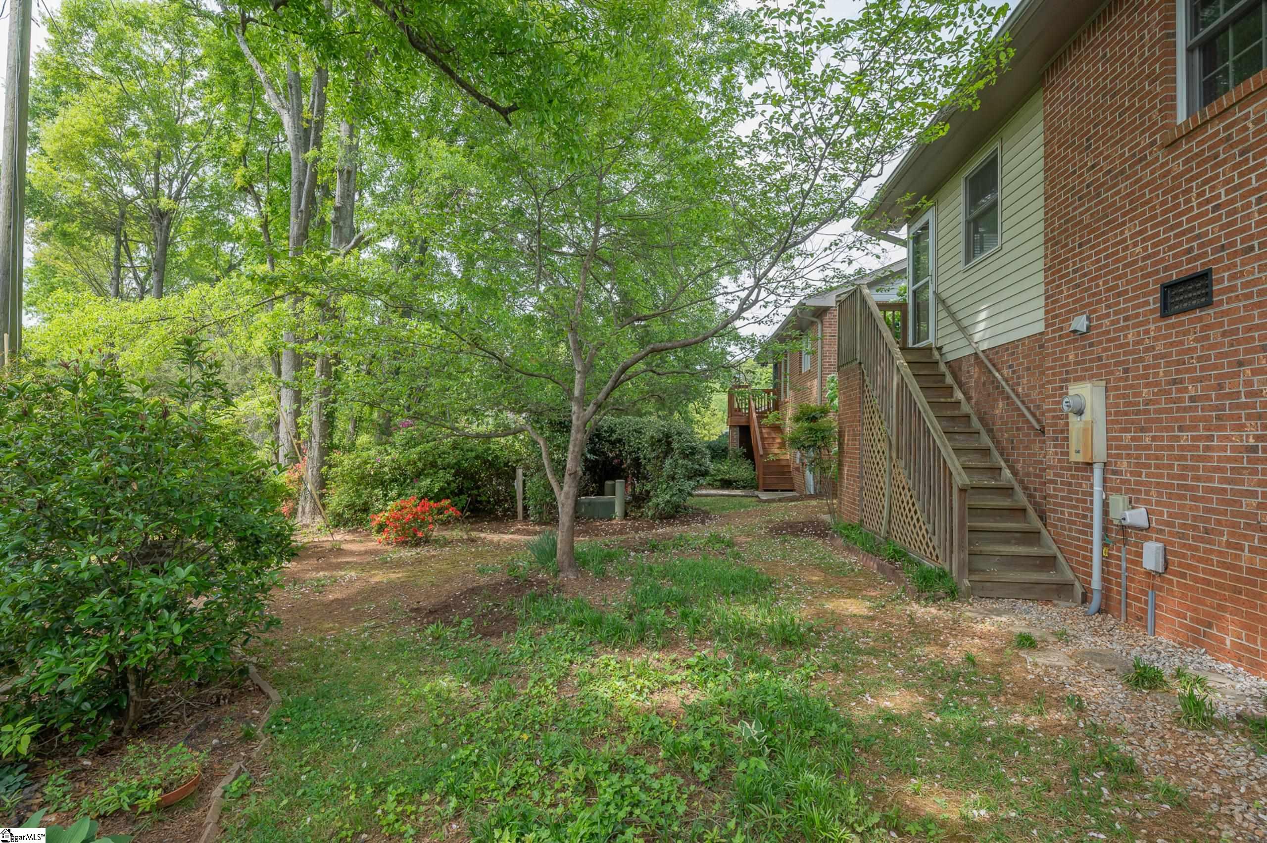 406 Swansgate Place Property Photo 31