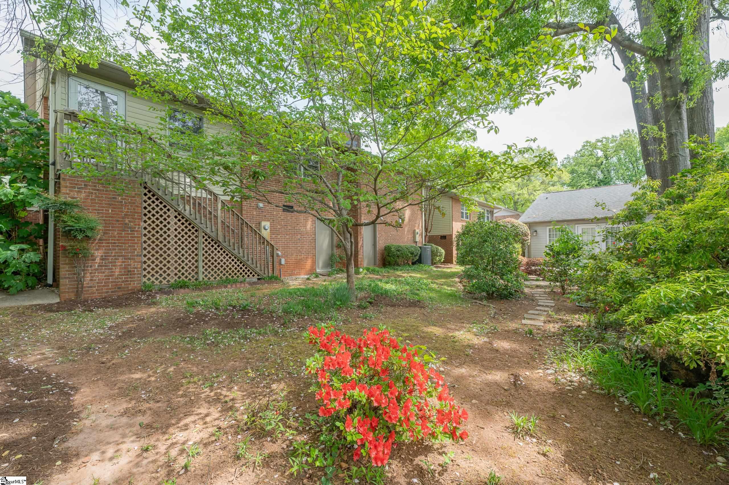 406 Swansgate Place Property Photo 32