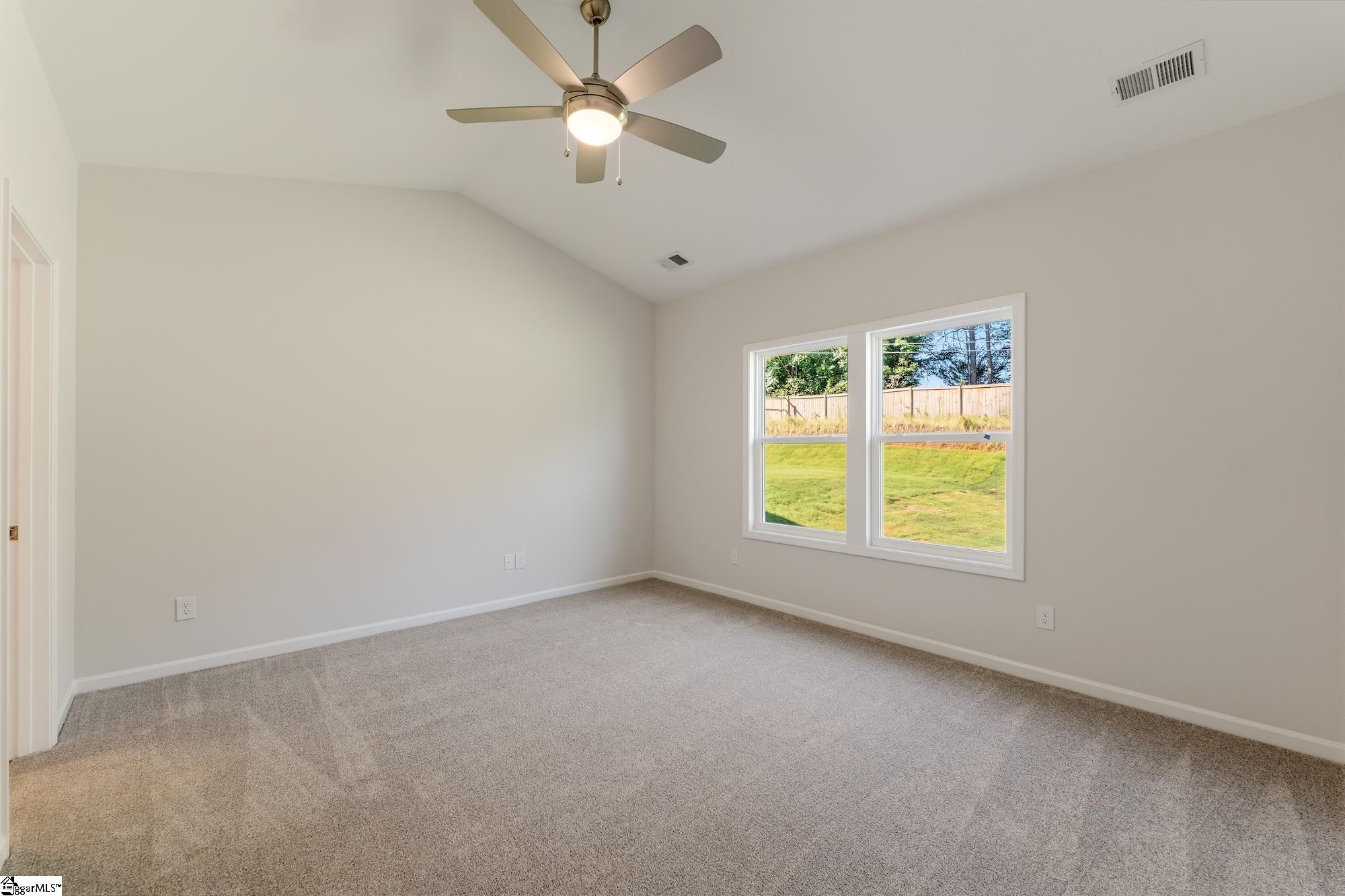7055 New Horizons Lane Property Photo 9