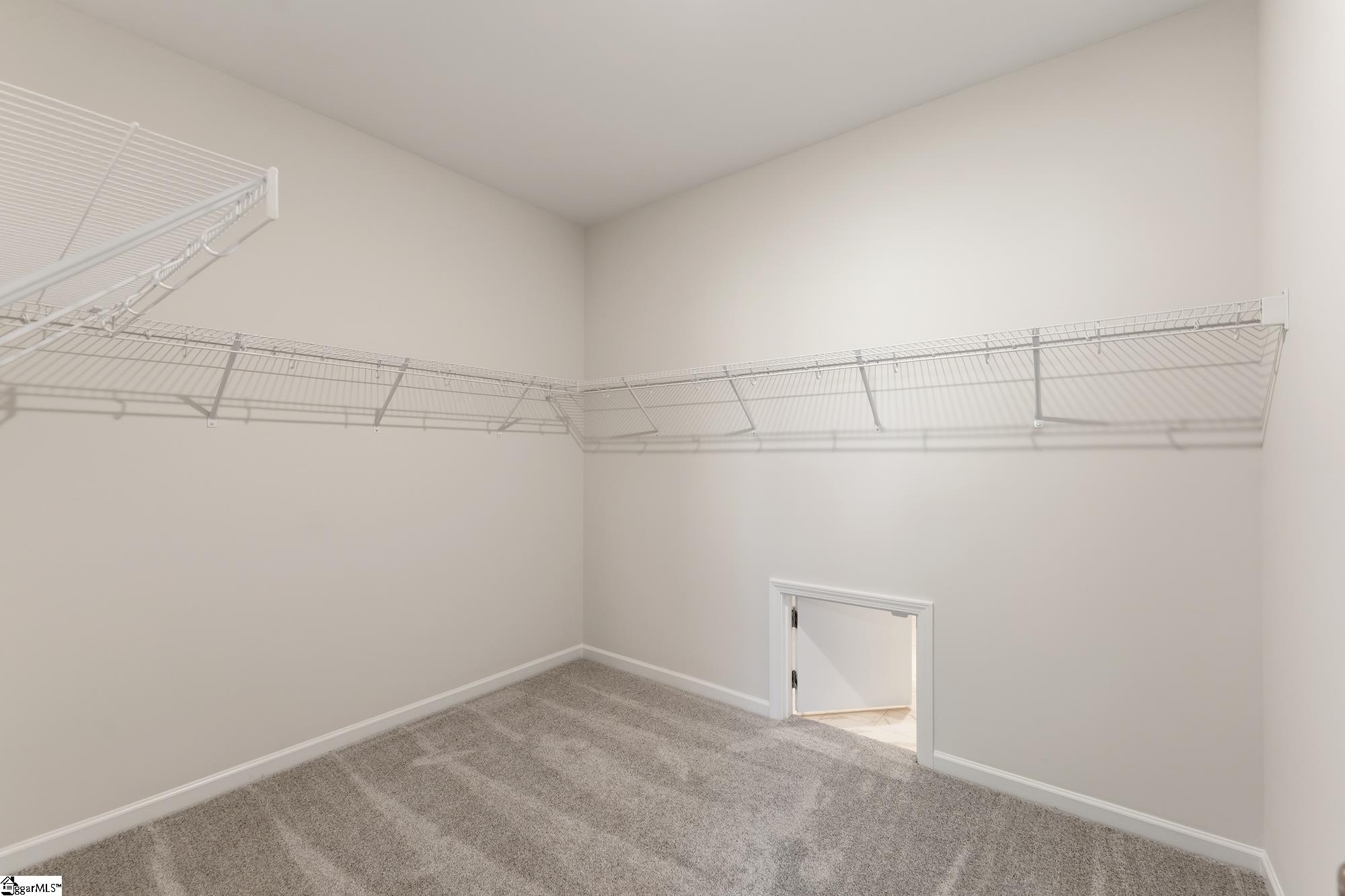7055 New Horizons Lane Property Photo 11