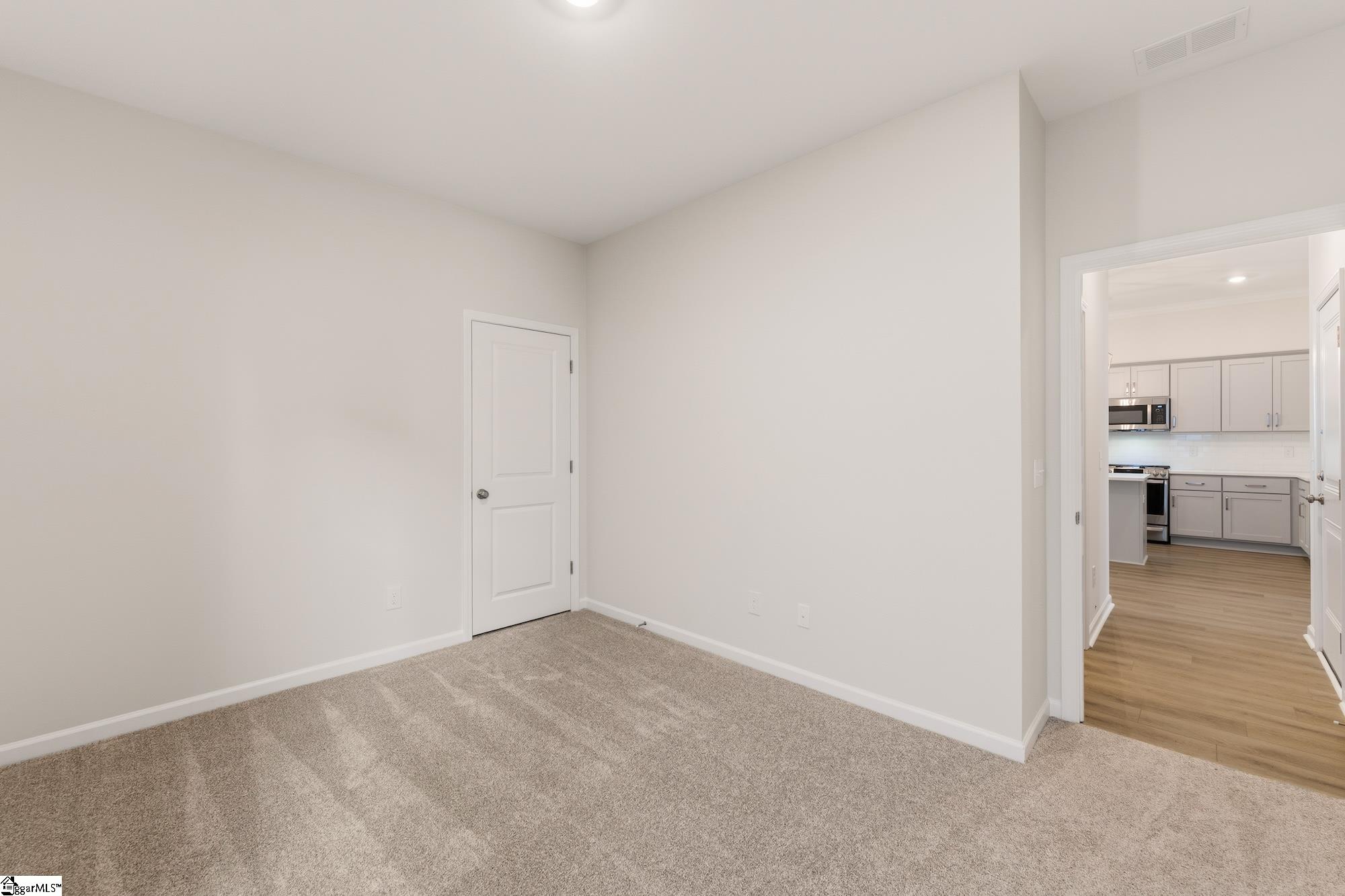 7055 New Horizons Lane Property Photo 17