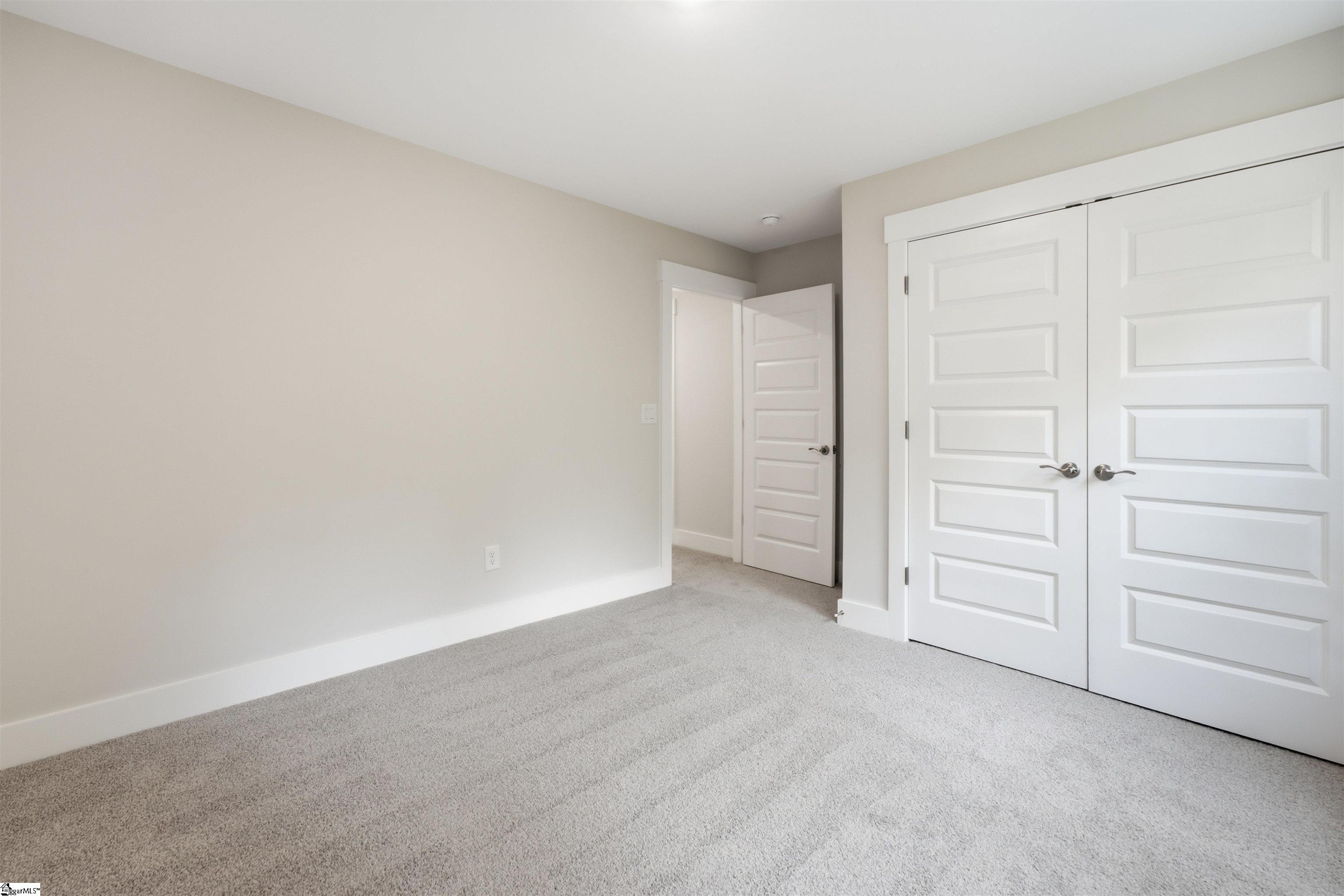 106 Armory Court Property Photo 29