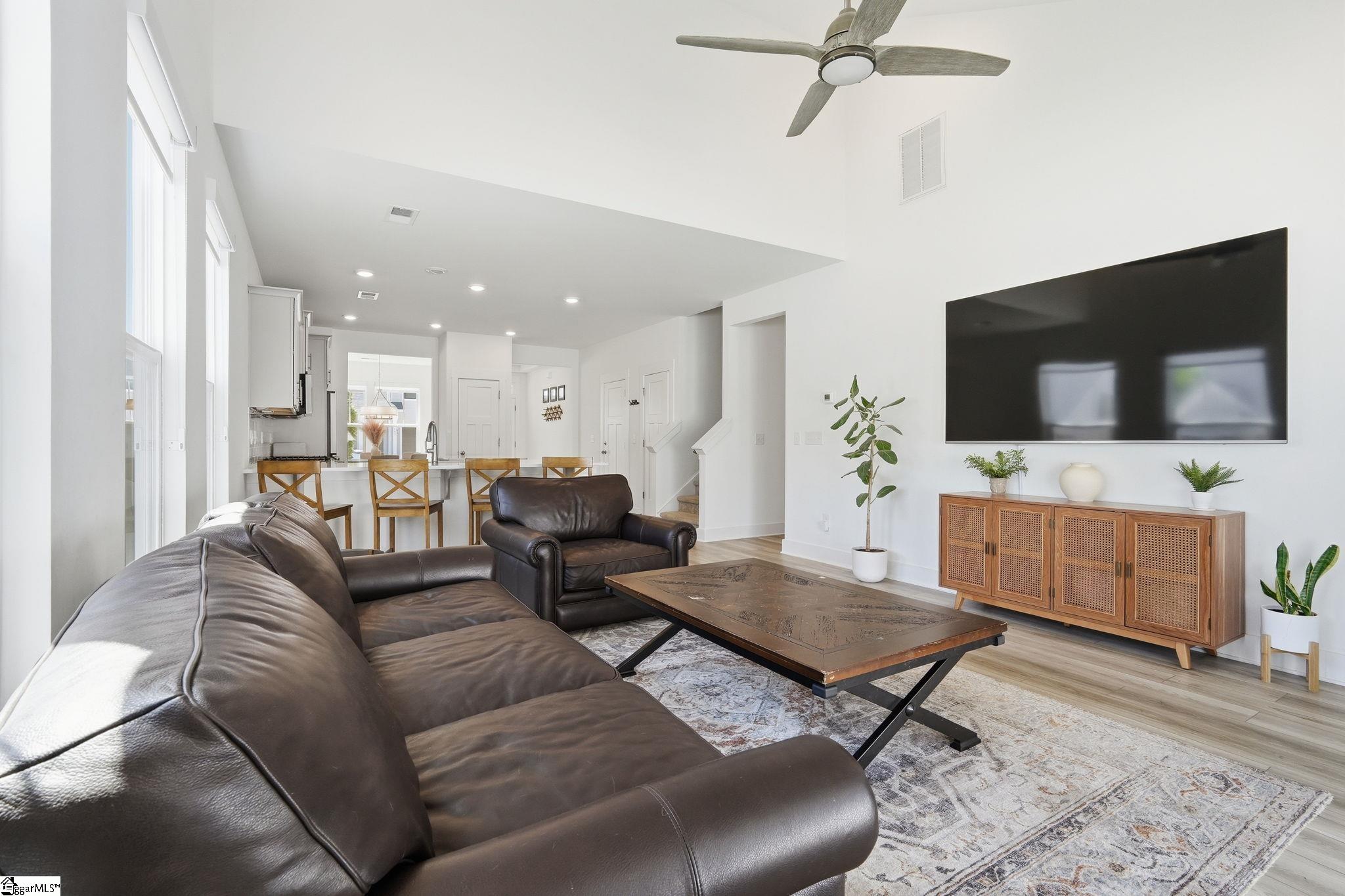 400 Water Garden Place Property Photo 13