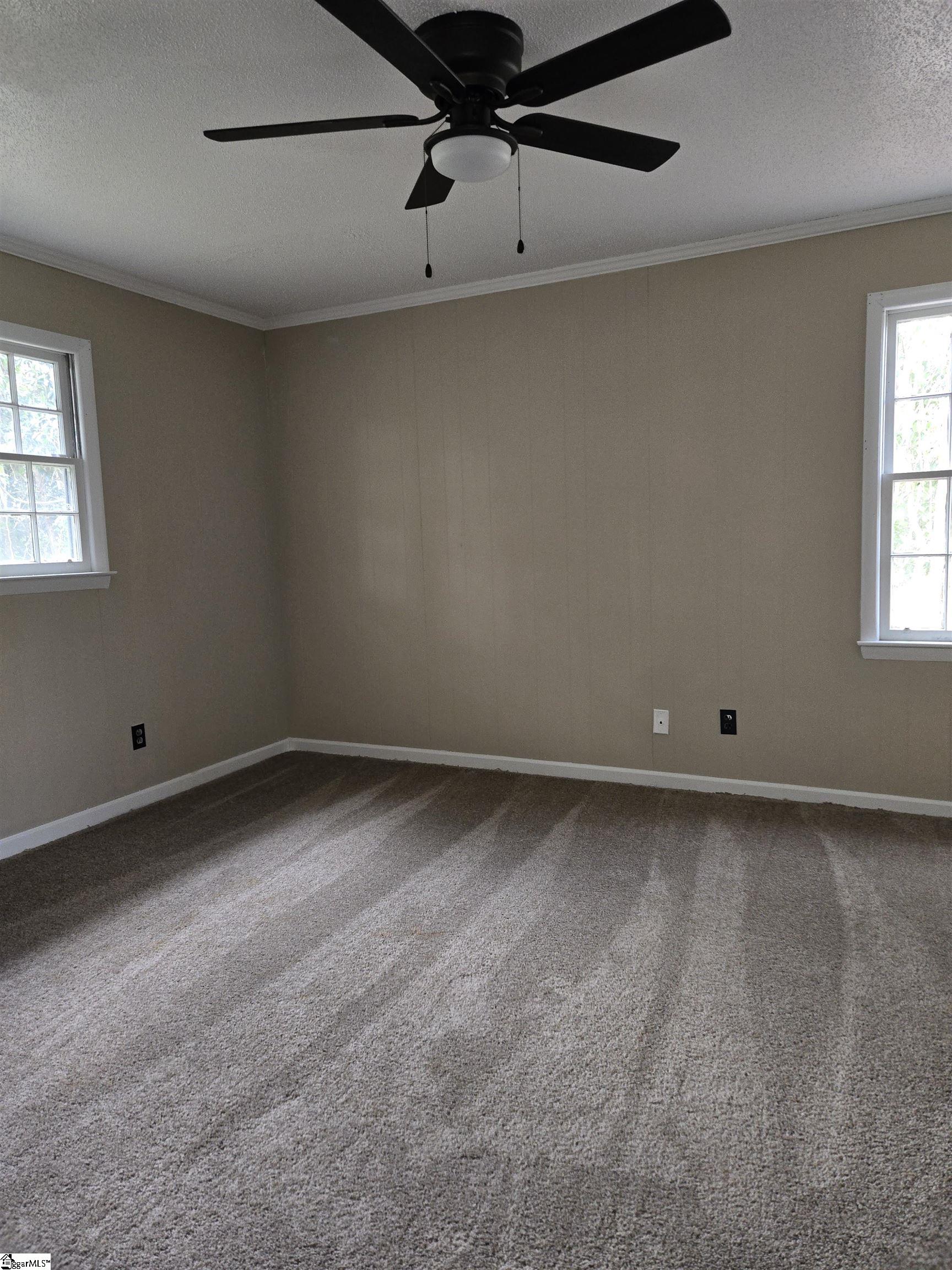 401 W Pitts Street Property Photo 11
