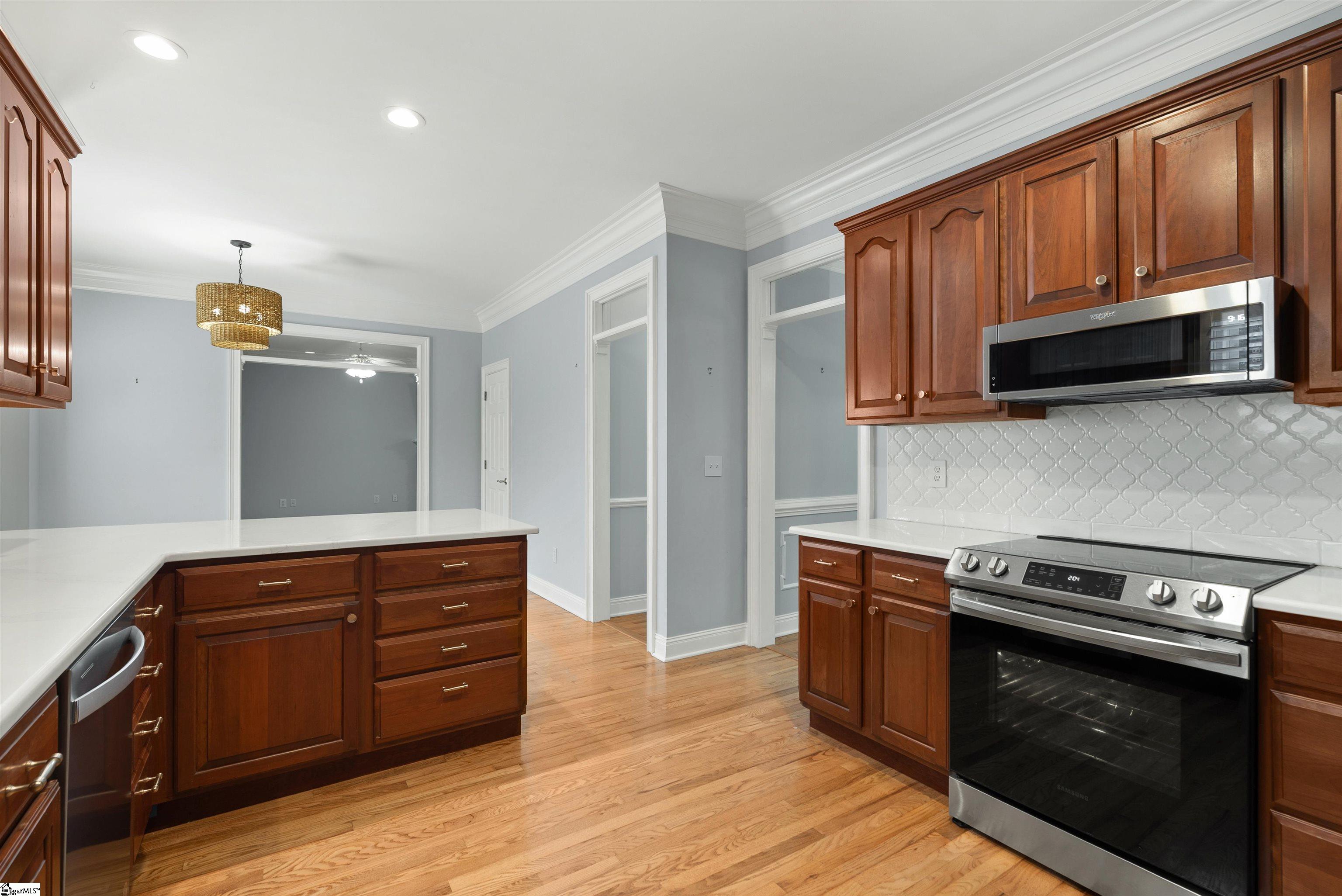 1588531 Property Photo 13