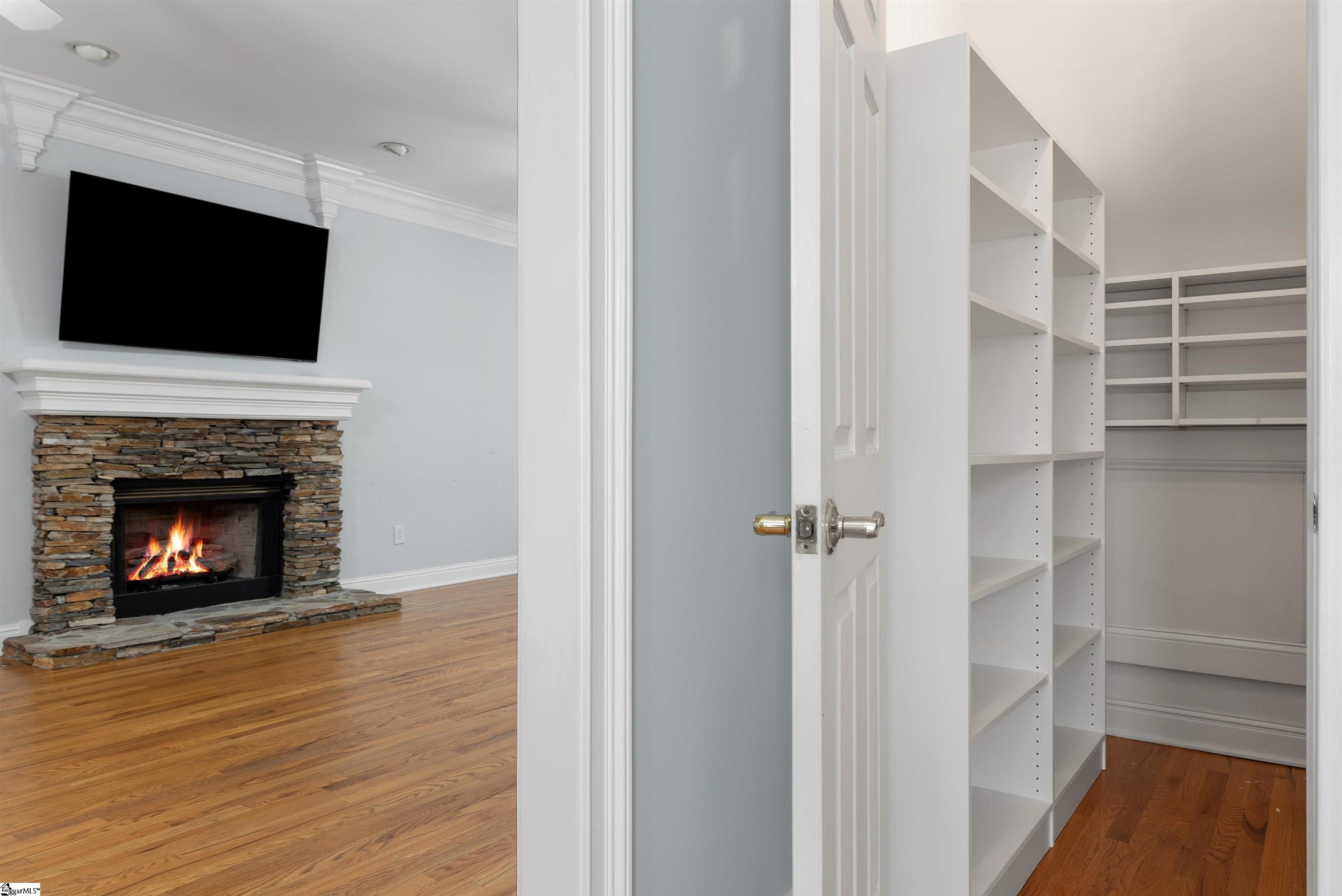 1588531 Property Photo 17