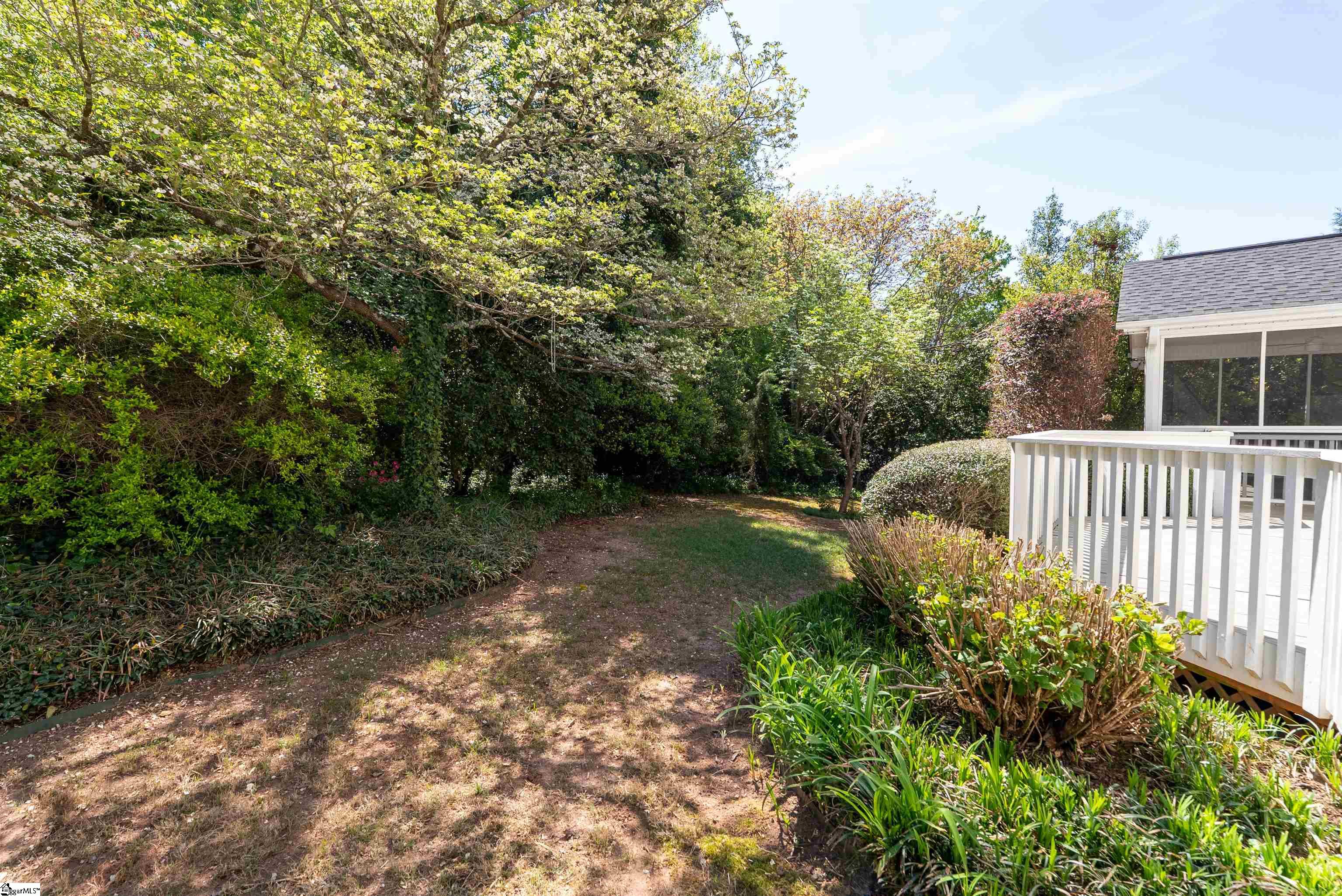 1588531 Property Photo 43