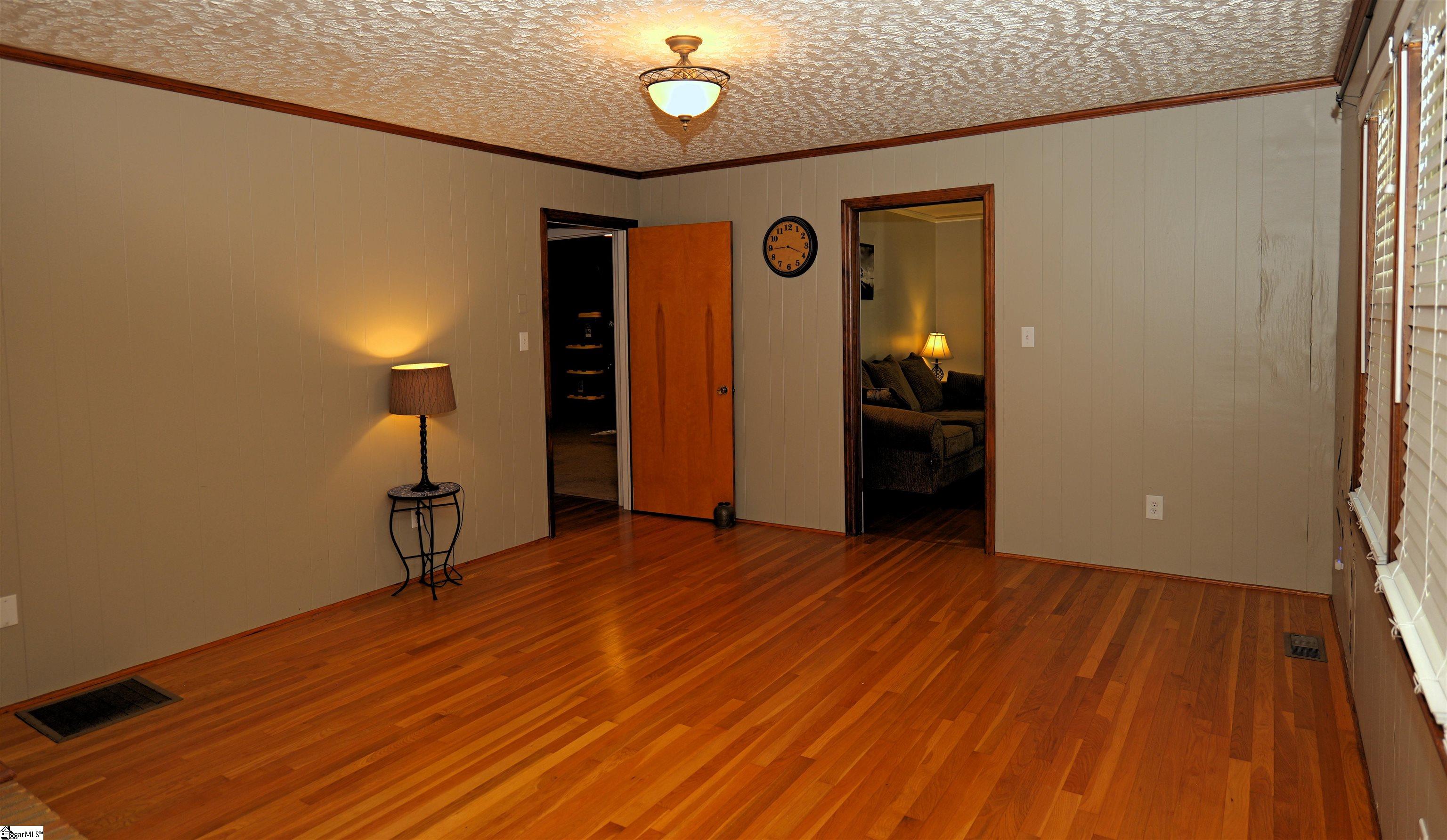 303 Inman Road Property Photo 10