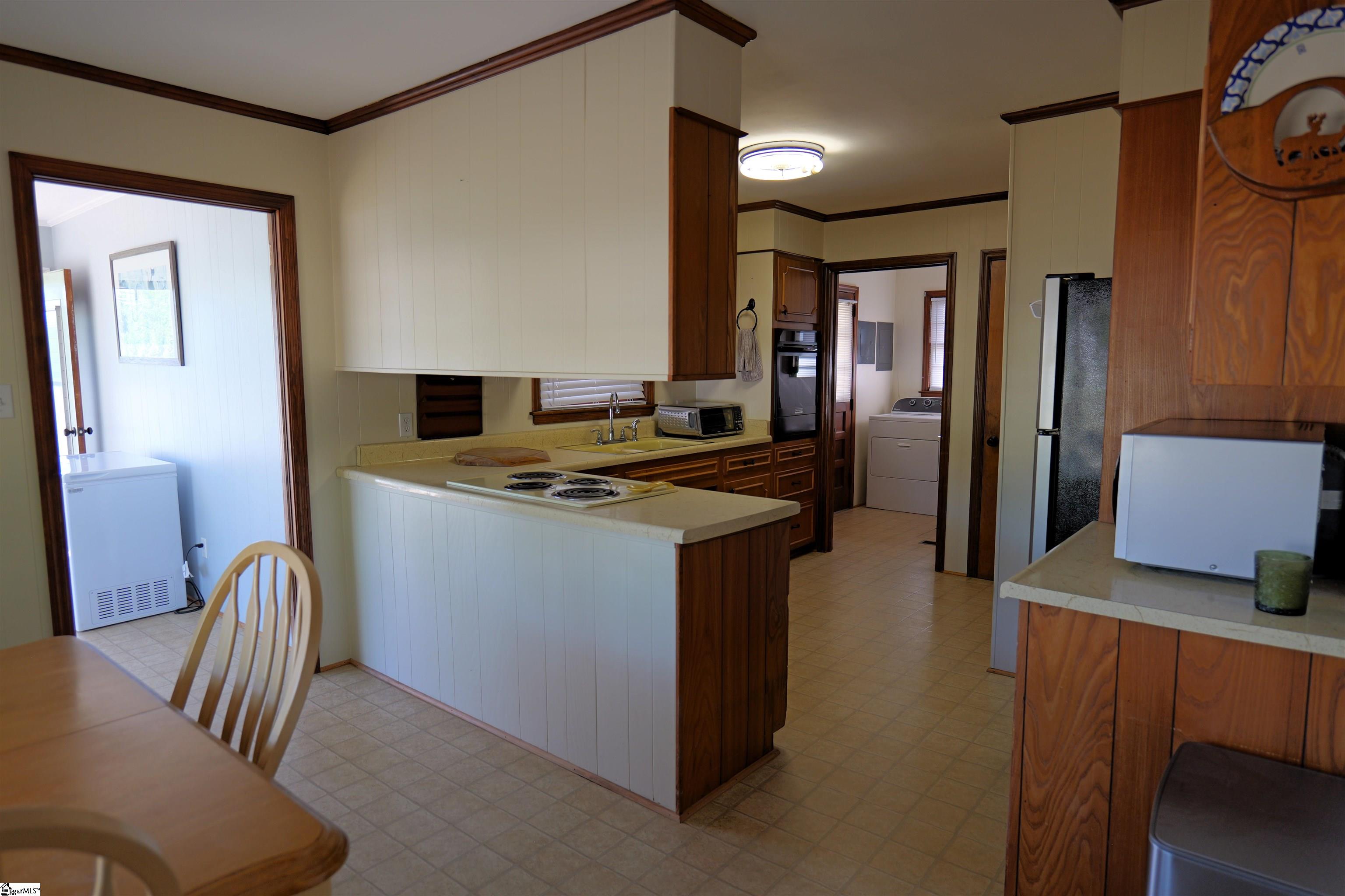303 Inman Road Property Photo 15