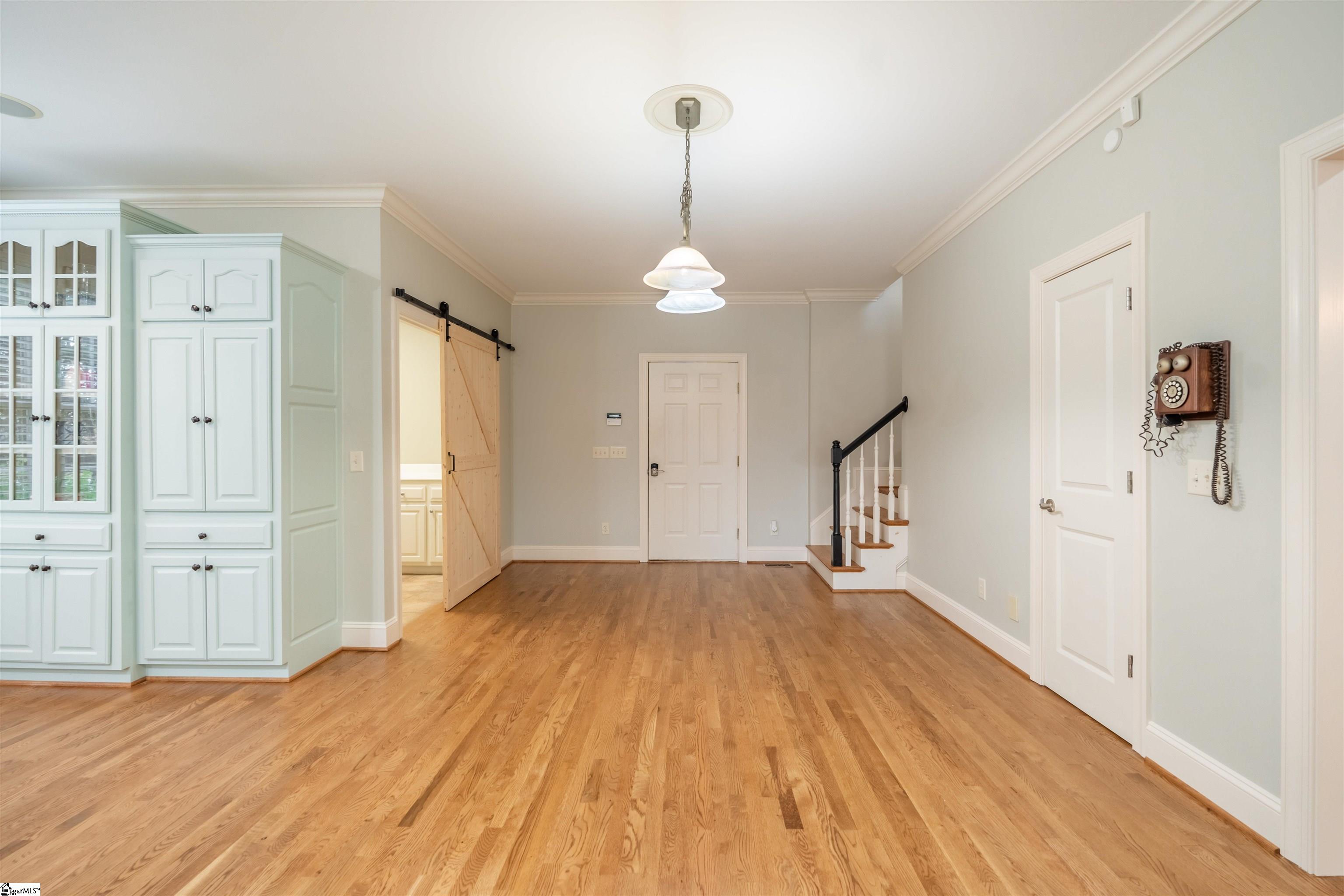 323 Waters Road Property Photo 17