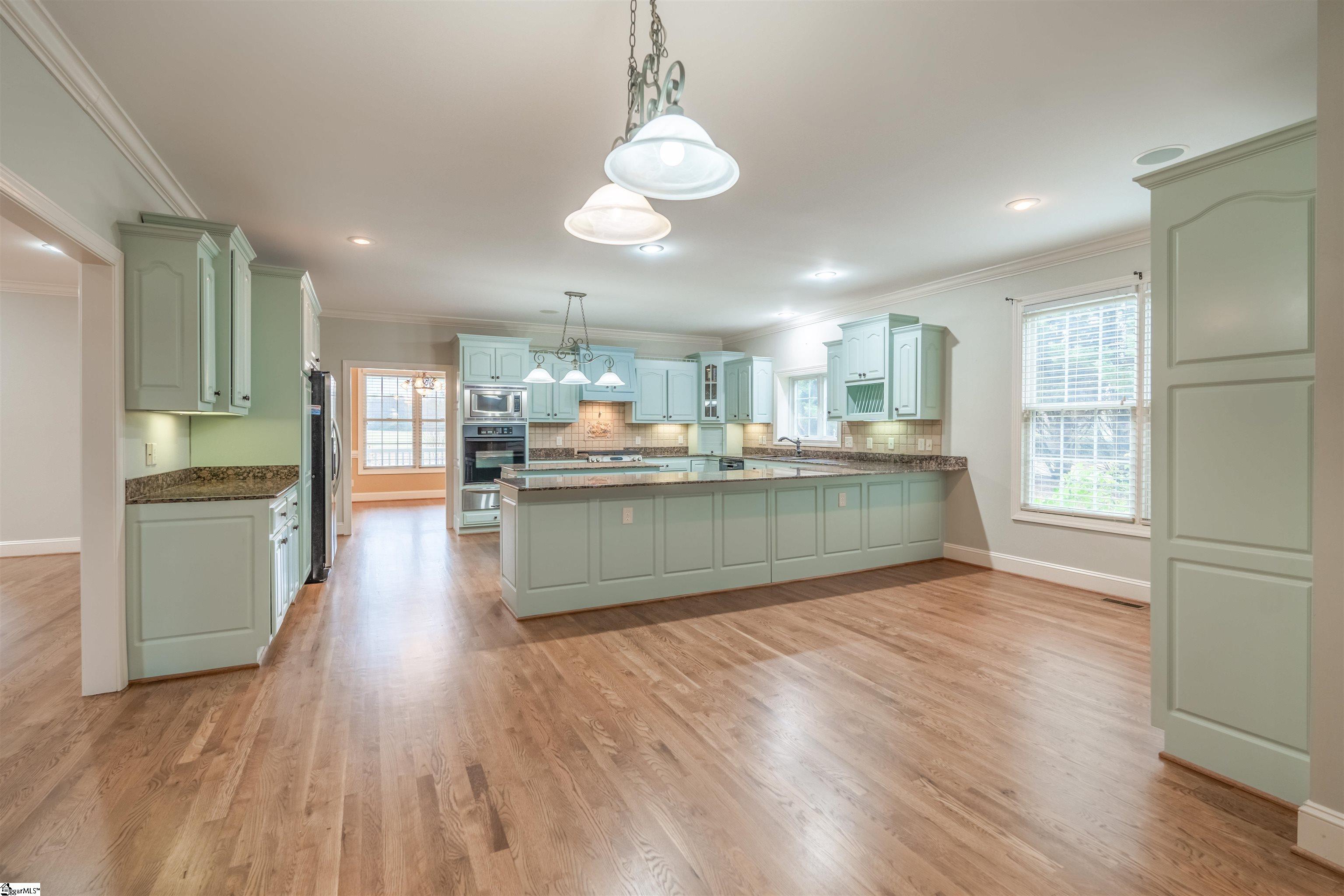323 Waters Road Property Photo 18