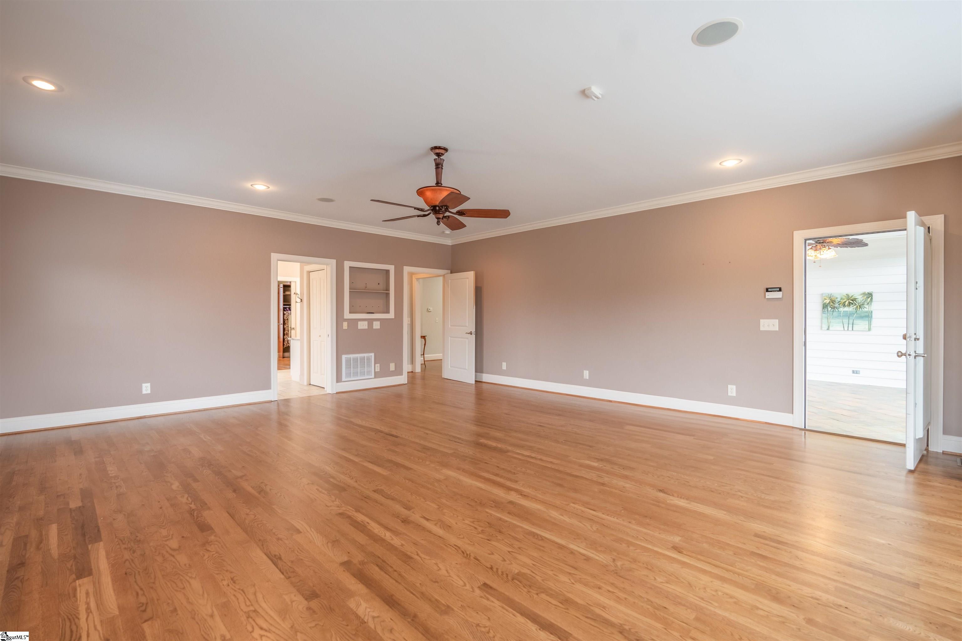 323 Waters Road Property Photo 22