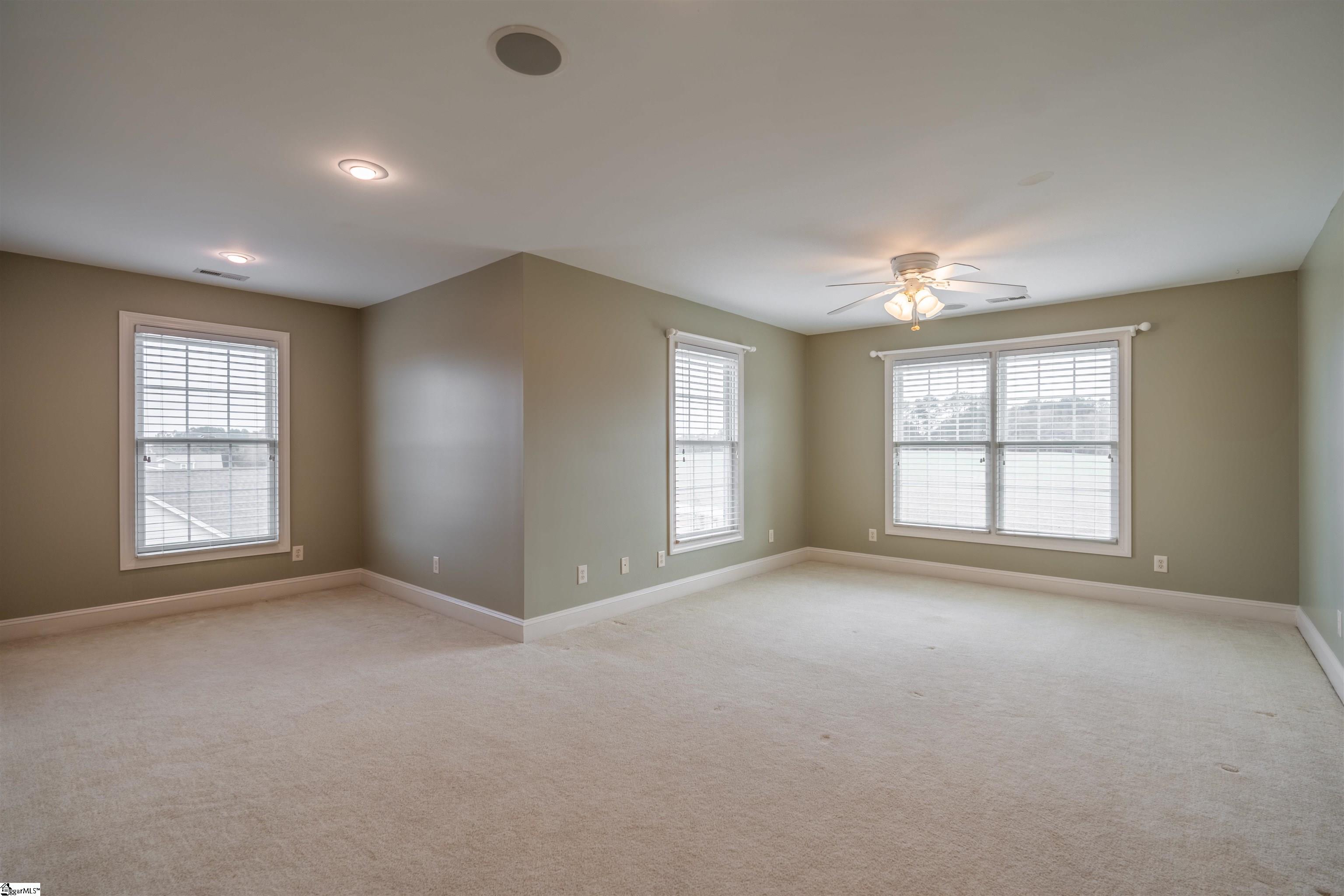 323 Waters Road Property Photo 29