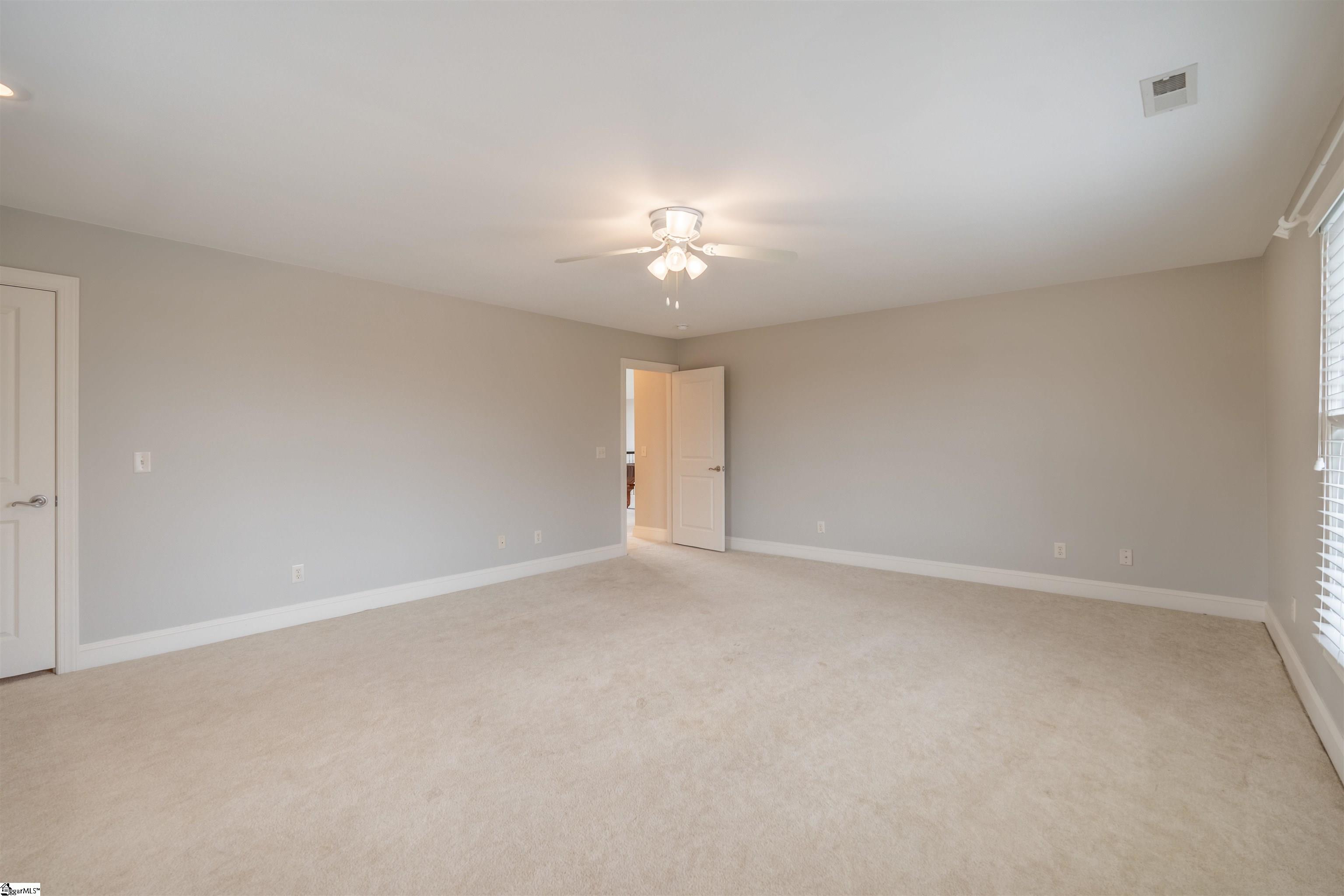 323 Waters Road Property Photo 32