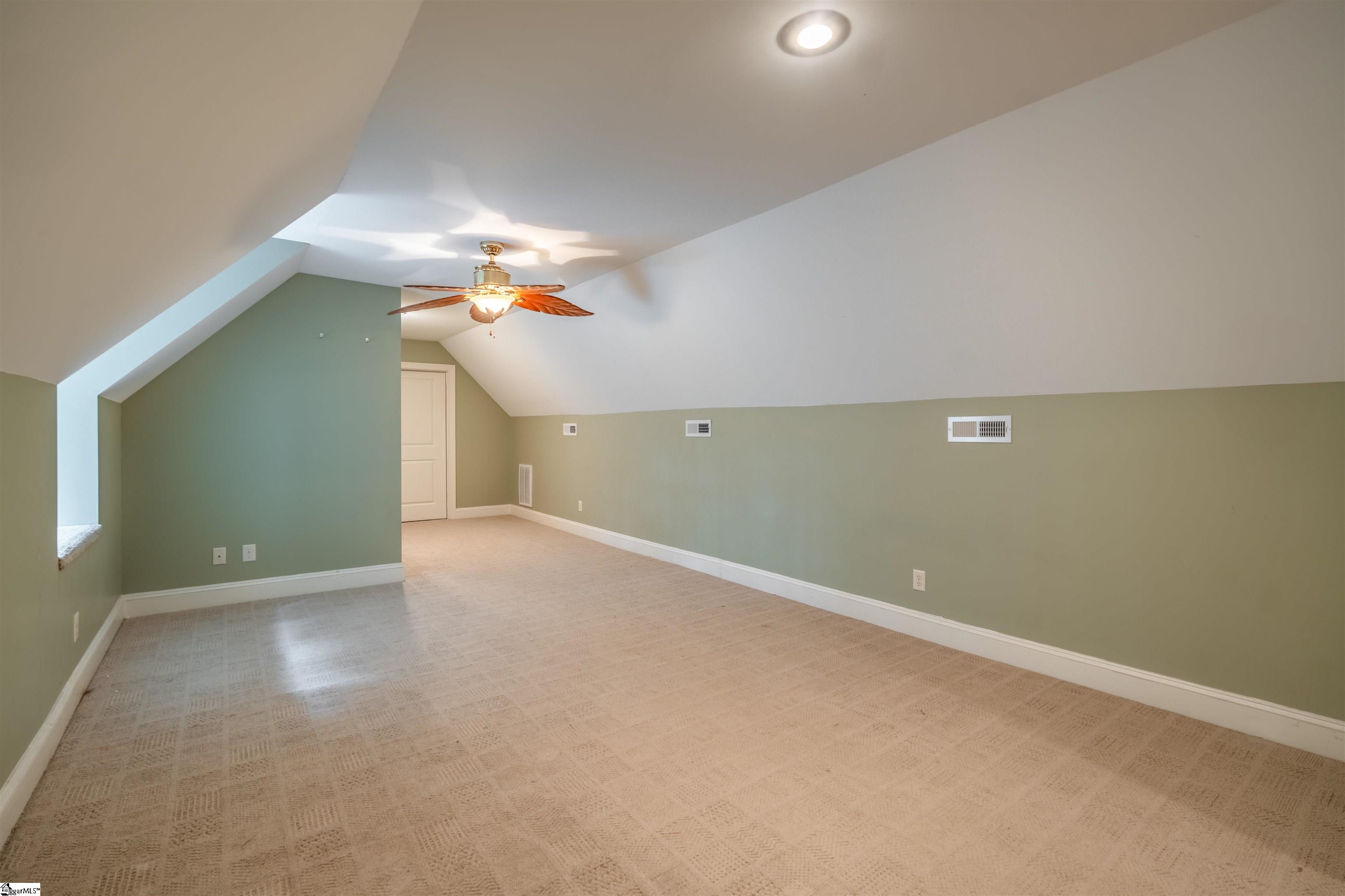 323 Waters Road Property Photo 39