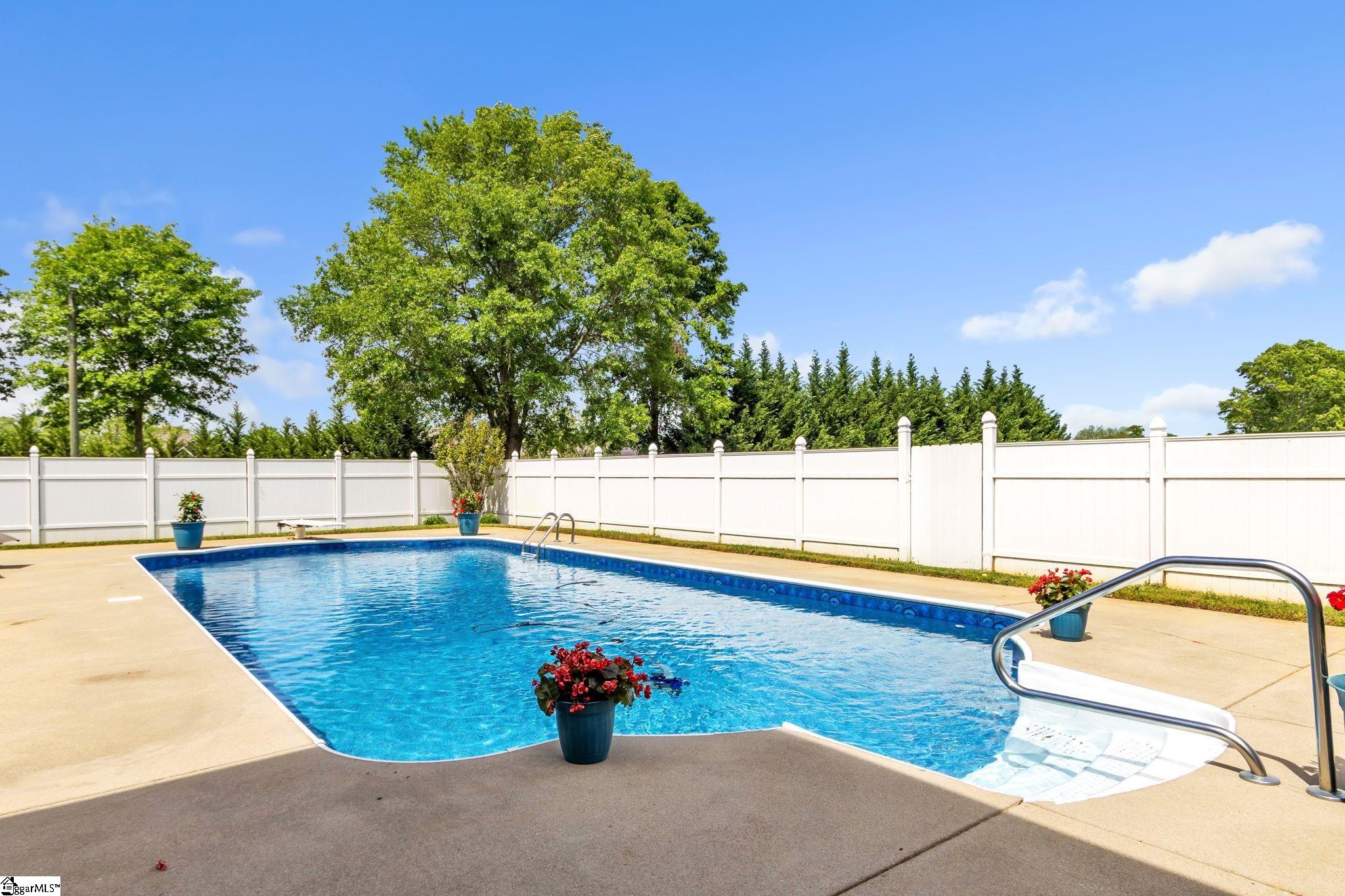 323 Waters Road Property Photo 42