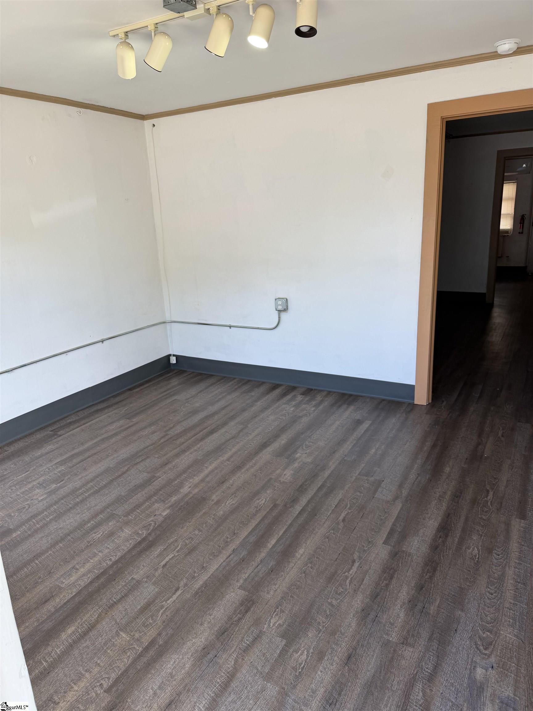 131/133 W Main Street Property Photo 9