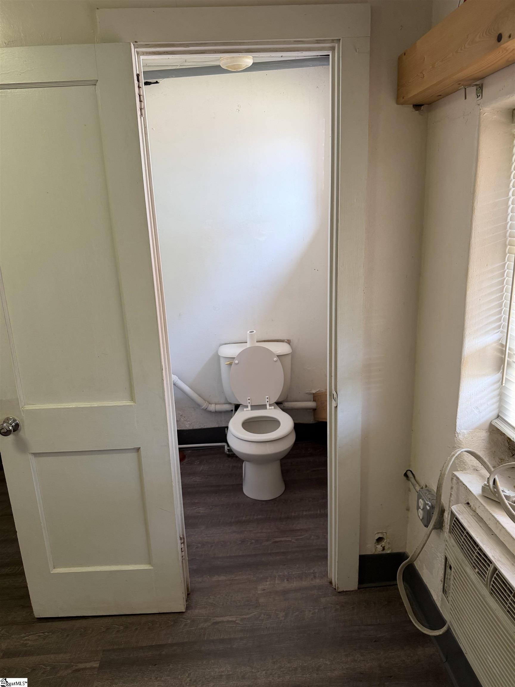 131/133 W Main Street Property Photo 15