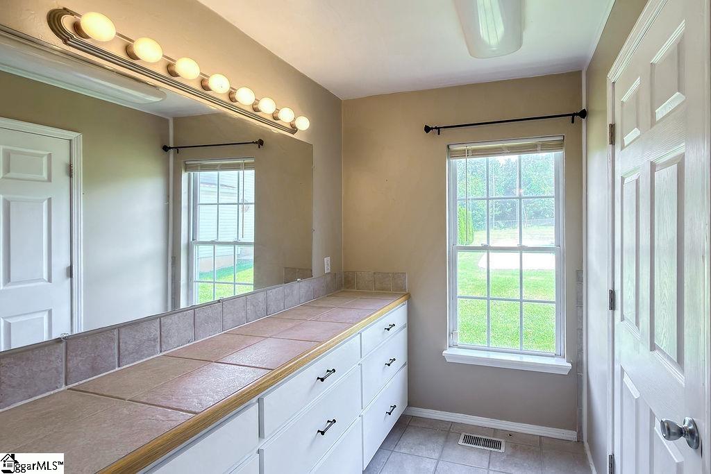 290 Dickson Road Property Photo 11