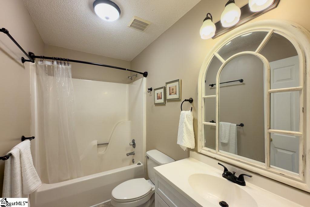290 Dickson Road Property Photo 12