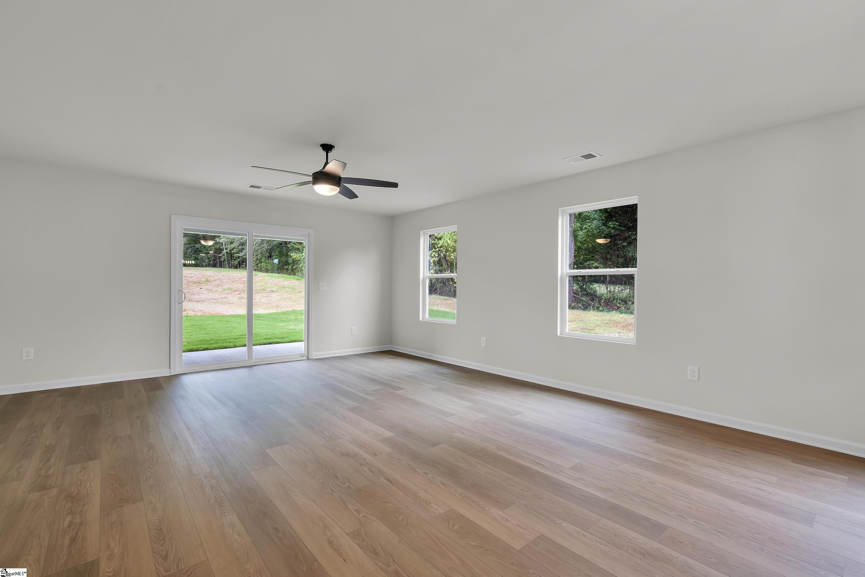 603 S Mountain View Road Property Photo 9