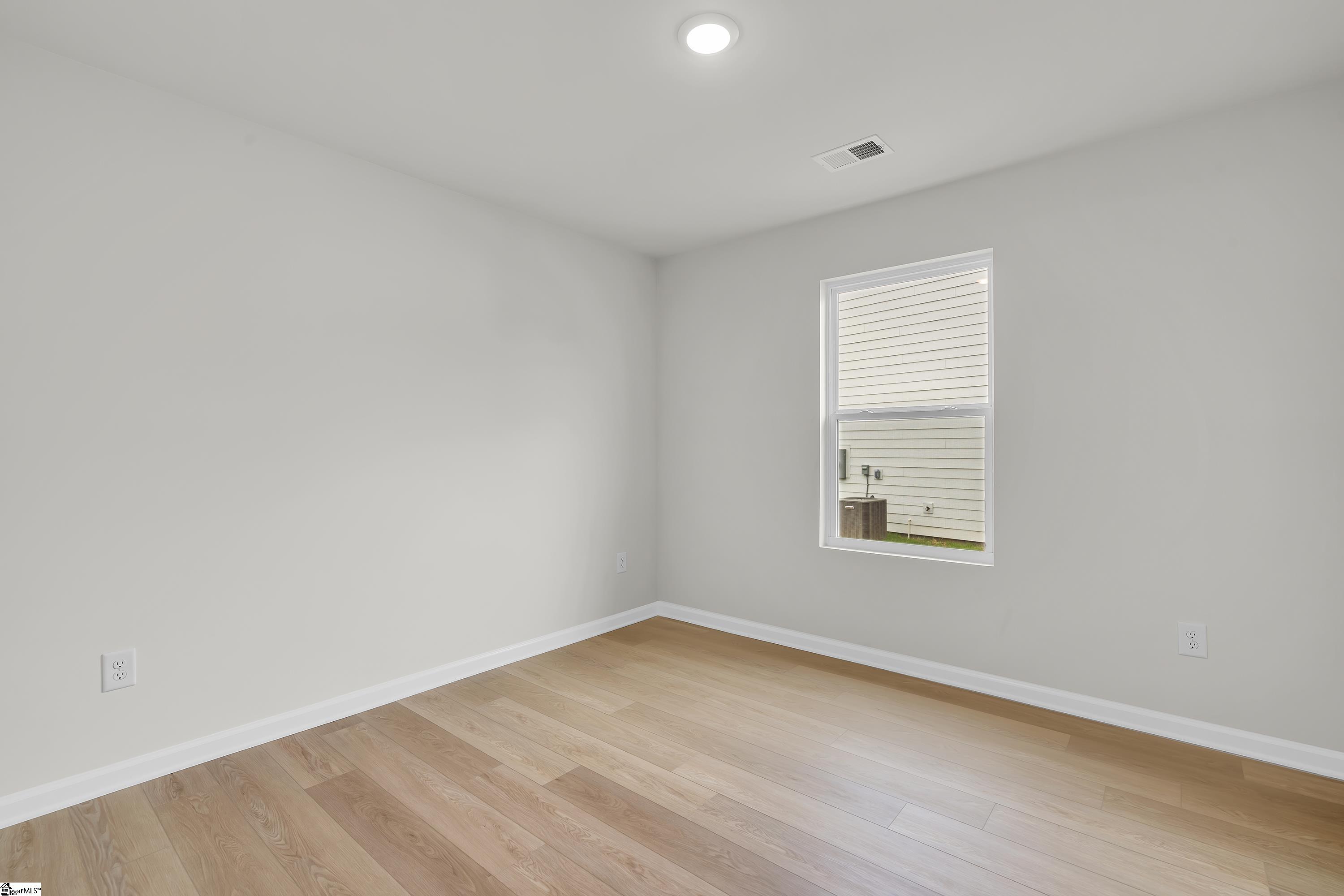 603 S Mountain View Road Property Photo 15