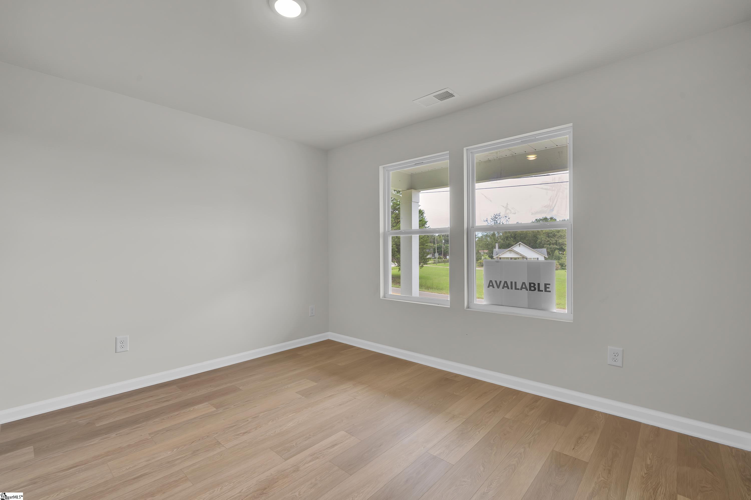 603 S Mountain View Road Property Photo 16