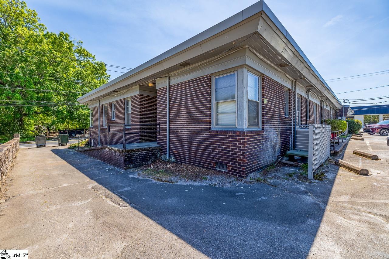 203 S Weston Street Property Photo 10