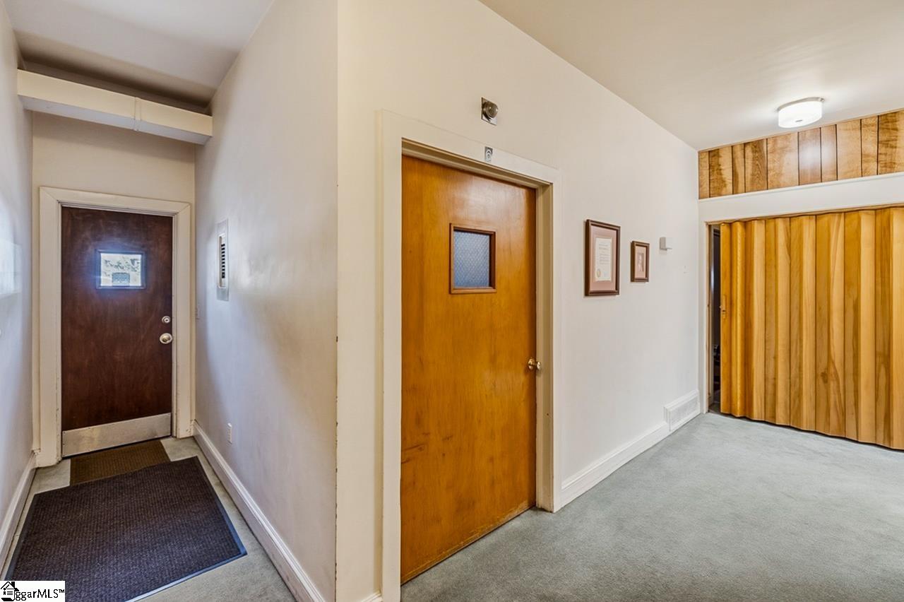 203 S Weston Street Property Photo 17