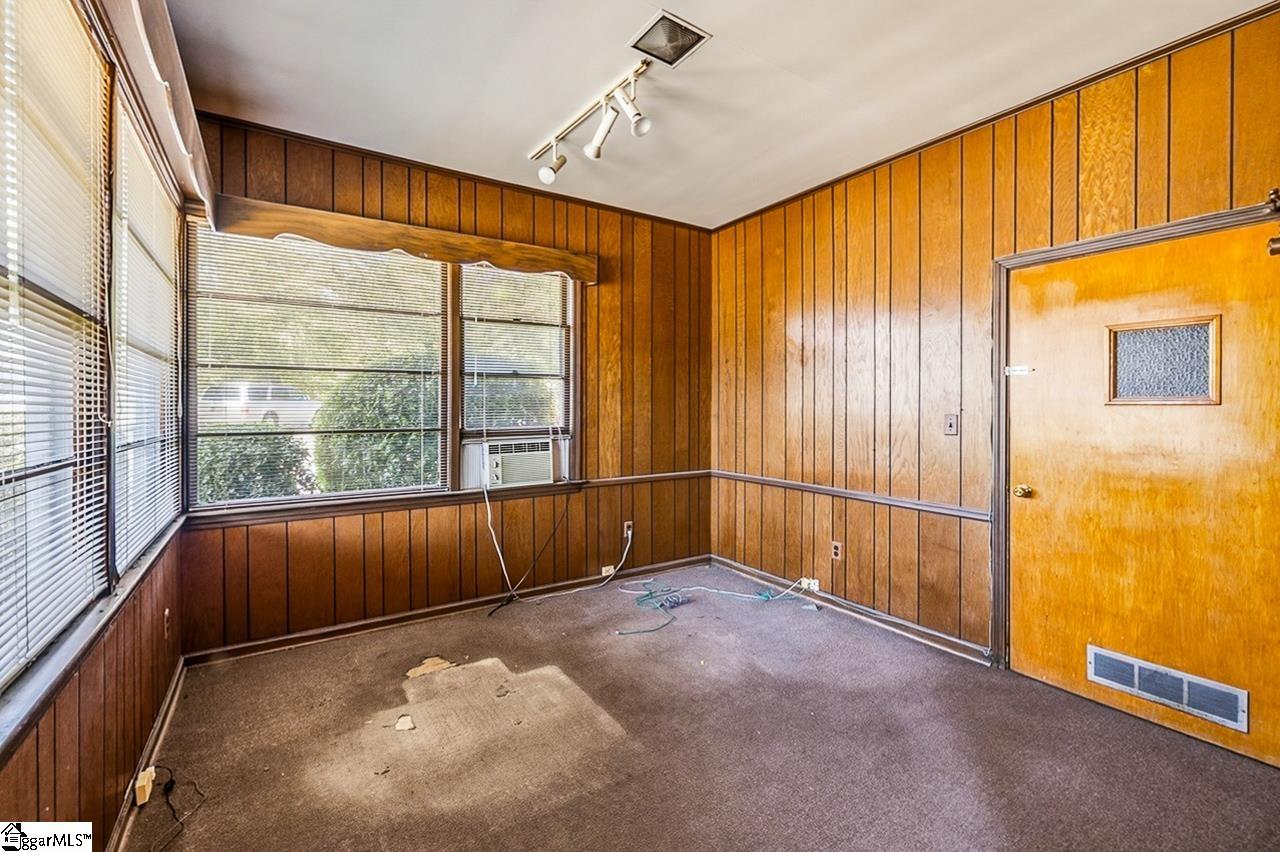 203 S Weston Street Property Photo 22