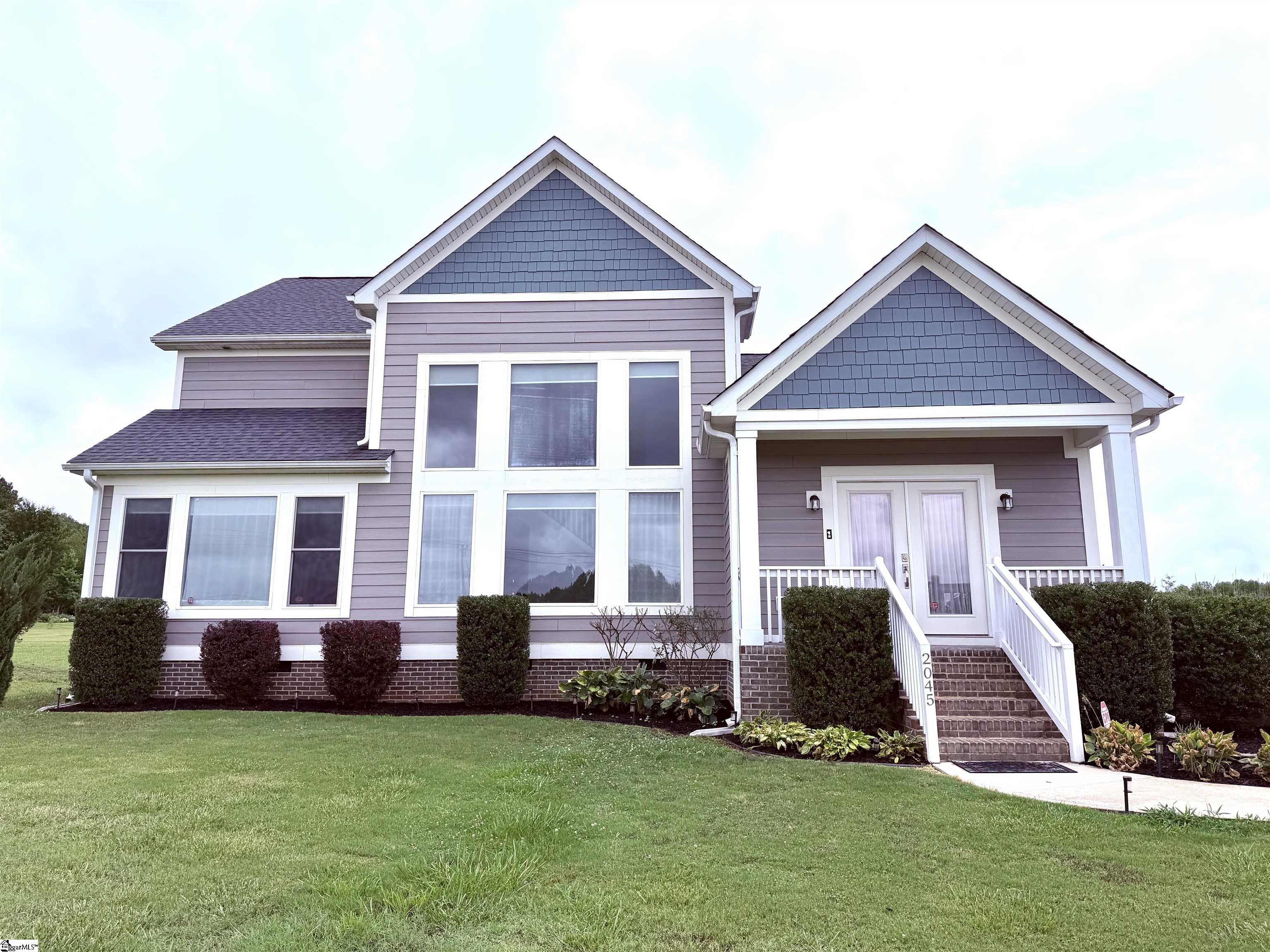 2045 Holly Springs Road Property Photo 2